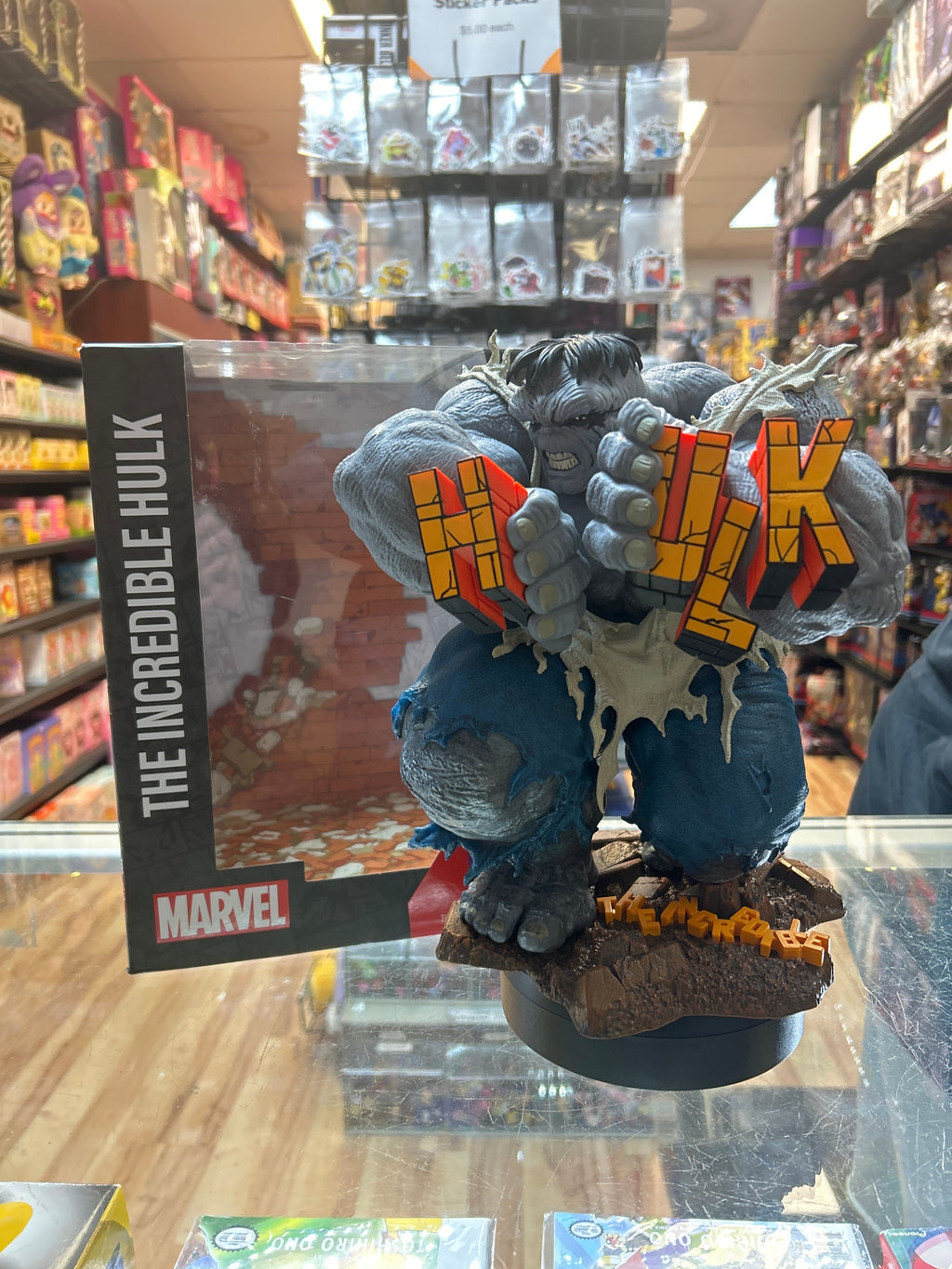 The Incredible Hulk PVC Statue (Mcfarlane Toys, Marvel) product image 1, provided for visual reference and product detail