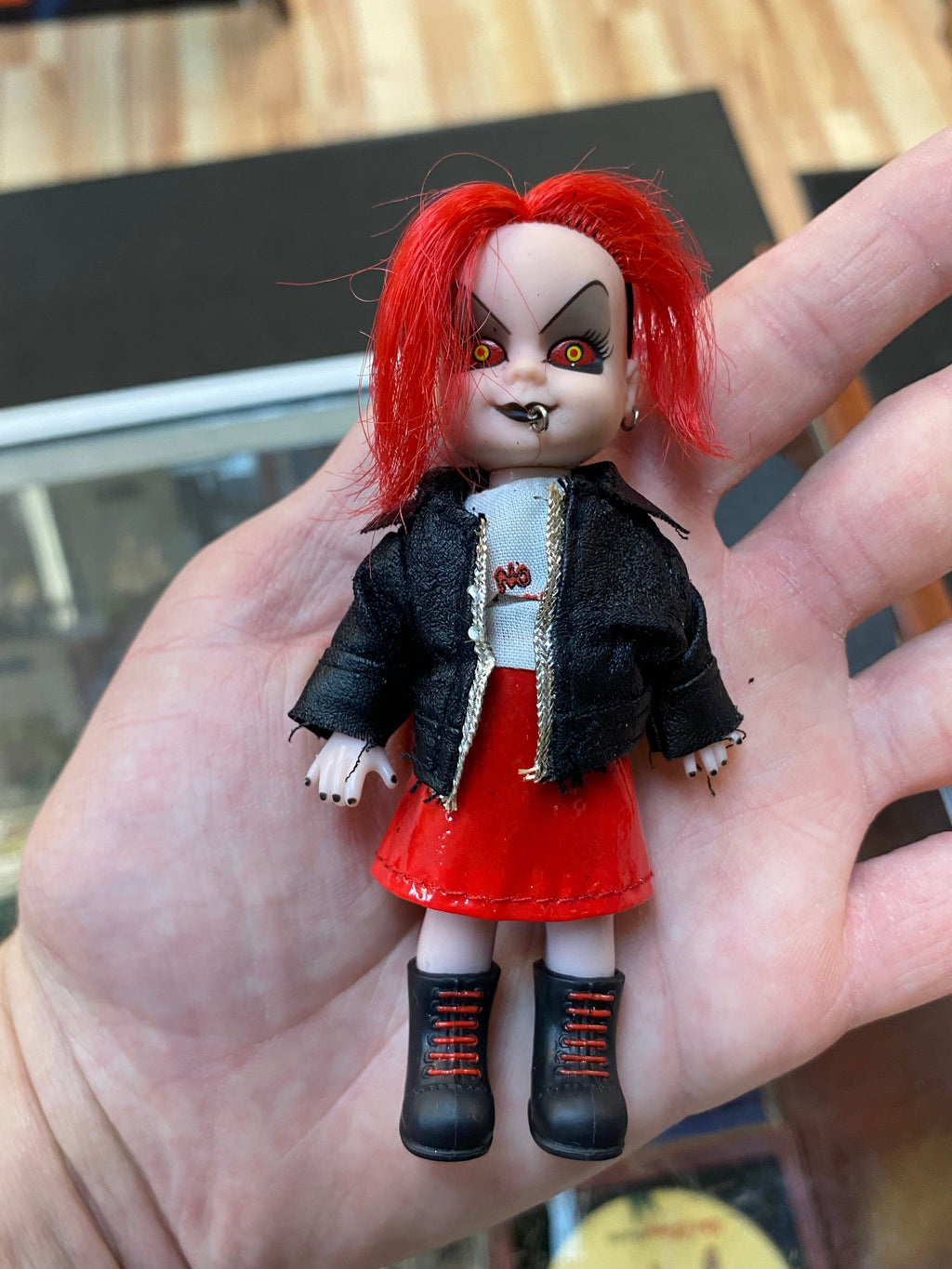 Sheena Mini Series (Vintage Living Dead Dolls LDD, Mezco) COMPLETE product image 5, provided for visual reference and