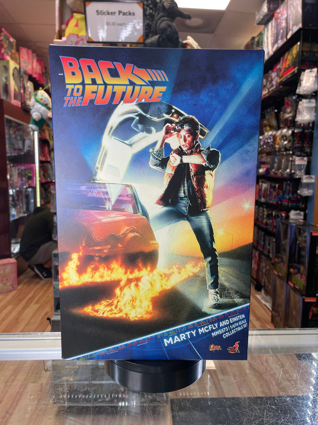 Marty Mcfly & Einstein #MMS573 (Hot Toys, Marvel) **COMPLETE** product image 8, provided for visual reference and product