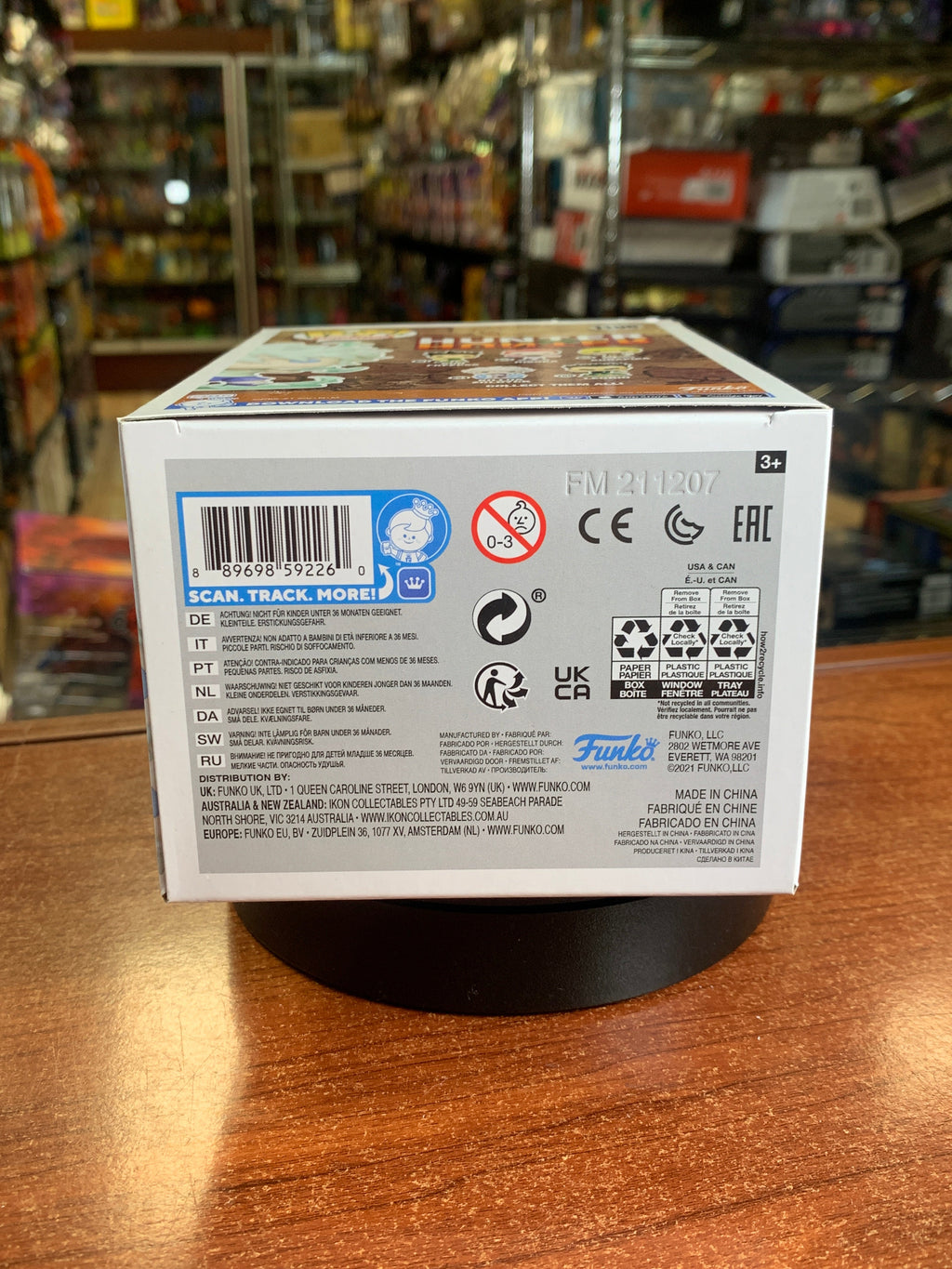 Killua Zoldyck Glow Chase #1106 (Funko Pop! Hunter X Hunter) product image 6, provided for visual reference and product