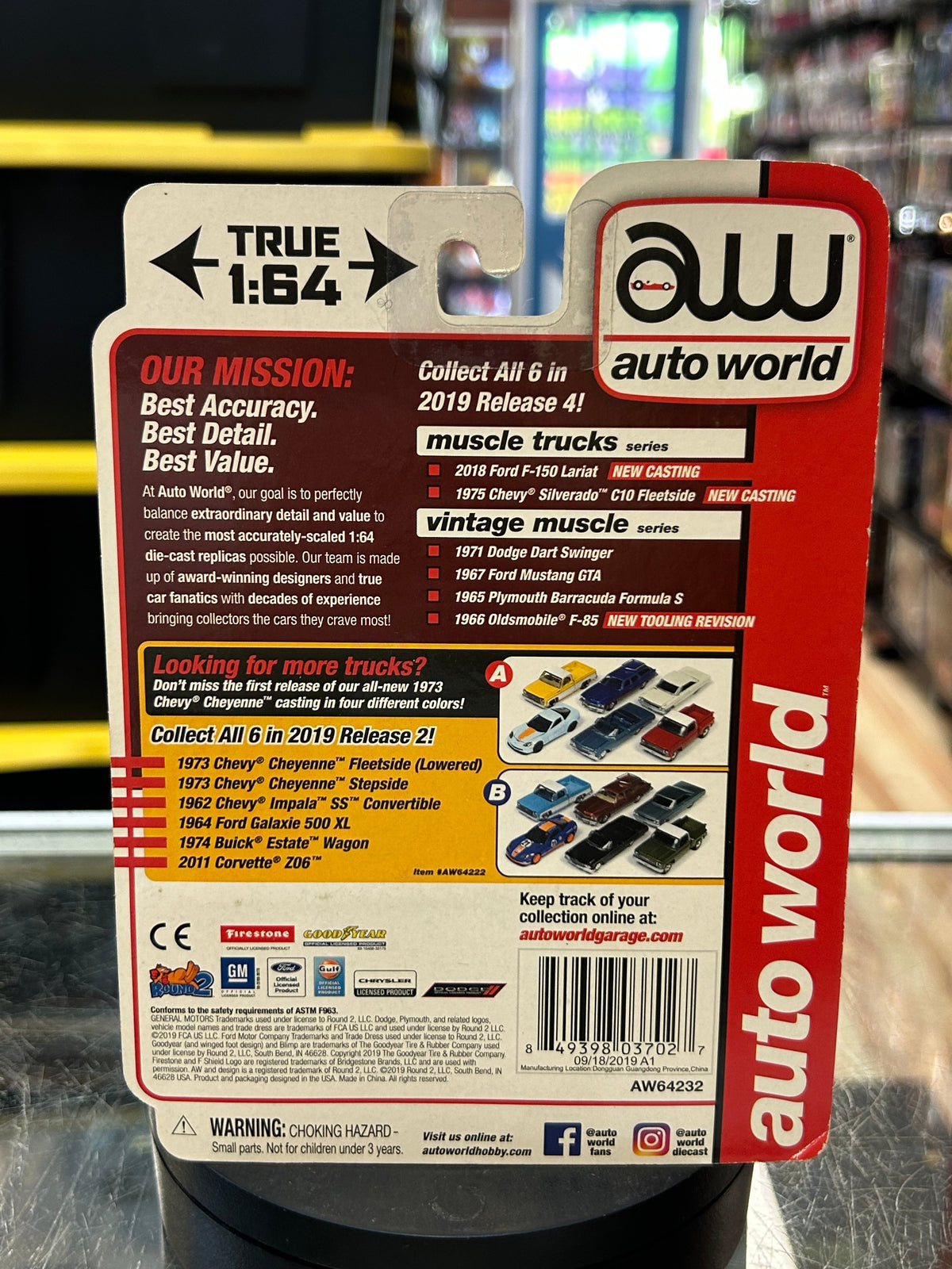1965 Plymouth Barracuda Formula S (Auto World, Modern Muscle) SEALED product image 5, provided for visual reference and