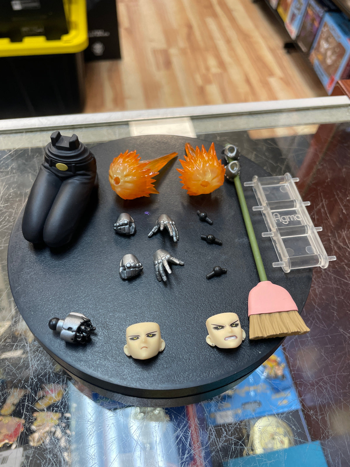 Genos (Figma Max, One Punch Man) **COMPLETE** product image 2, provided for visual reference and product detail review
