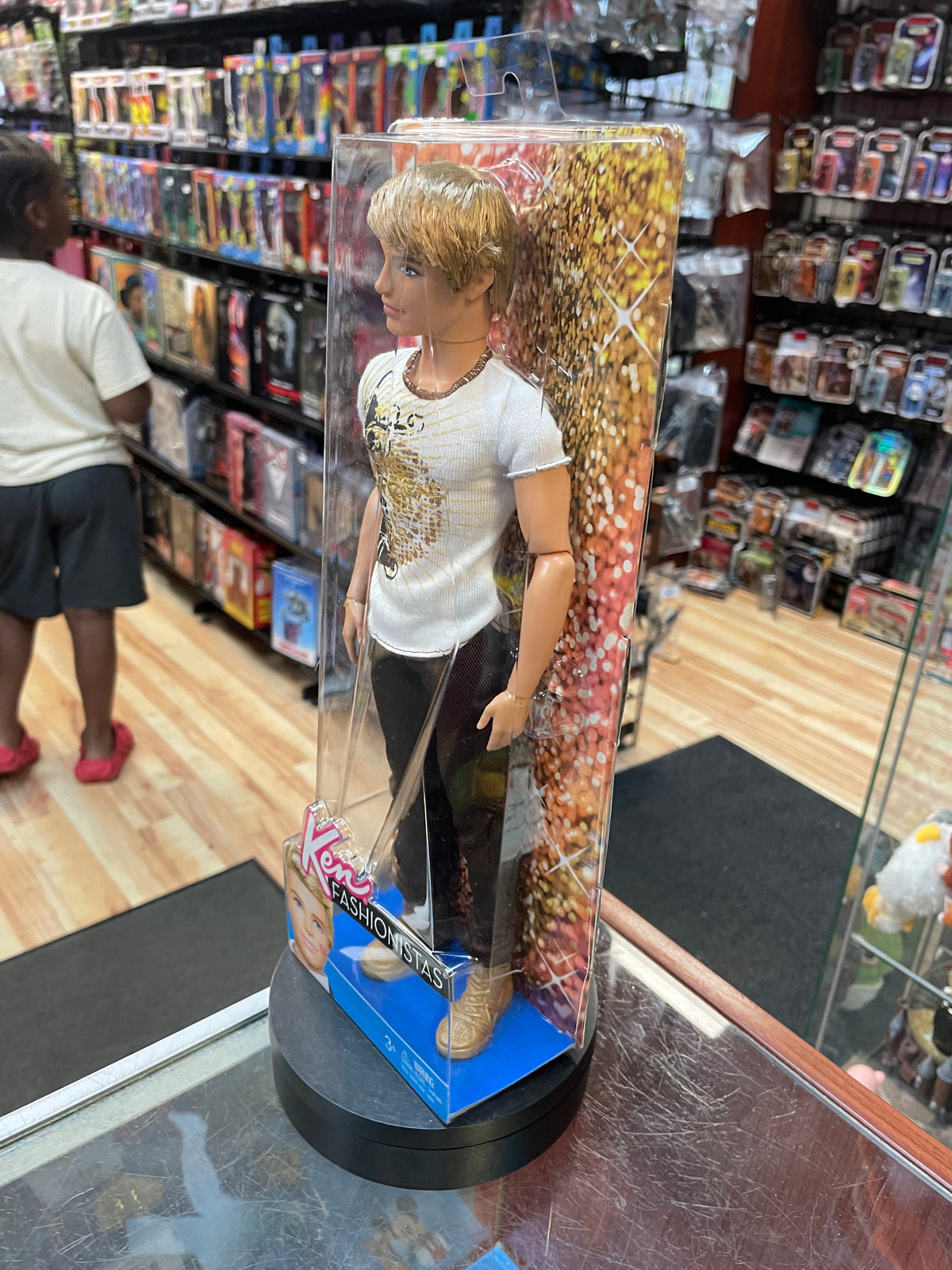 Ultimate Boyfriend Ken #Y7493 (Barbie Fashionistas, Mattel) **SEALED** product image 2, provided for visual reference and