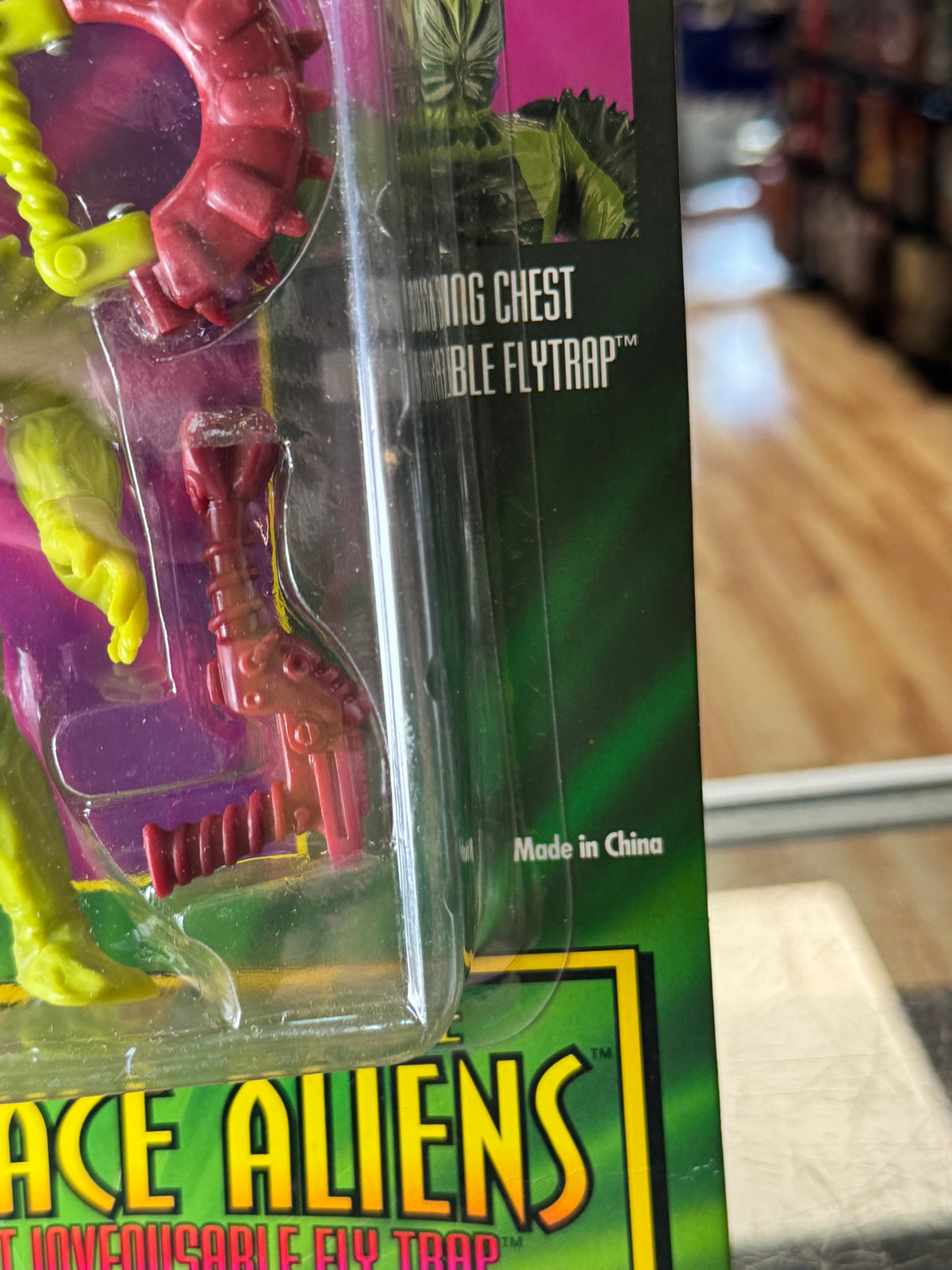 Invenusable Fly Trap (Vintage MMPR Power Rangers, Bandai) SEALED product image 4, provided for visual reference and product