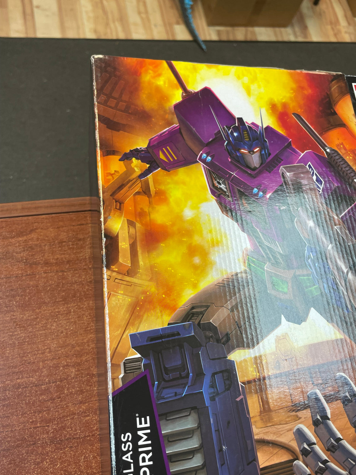 Shattered Glass Optimus Prime (Transformers Generations, Hasbro) **COMPLETE** product image 30, provided for visual
