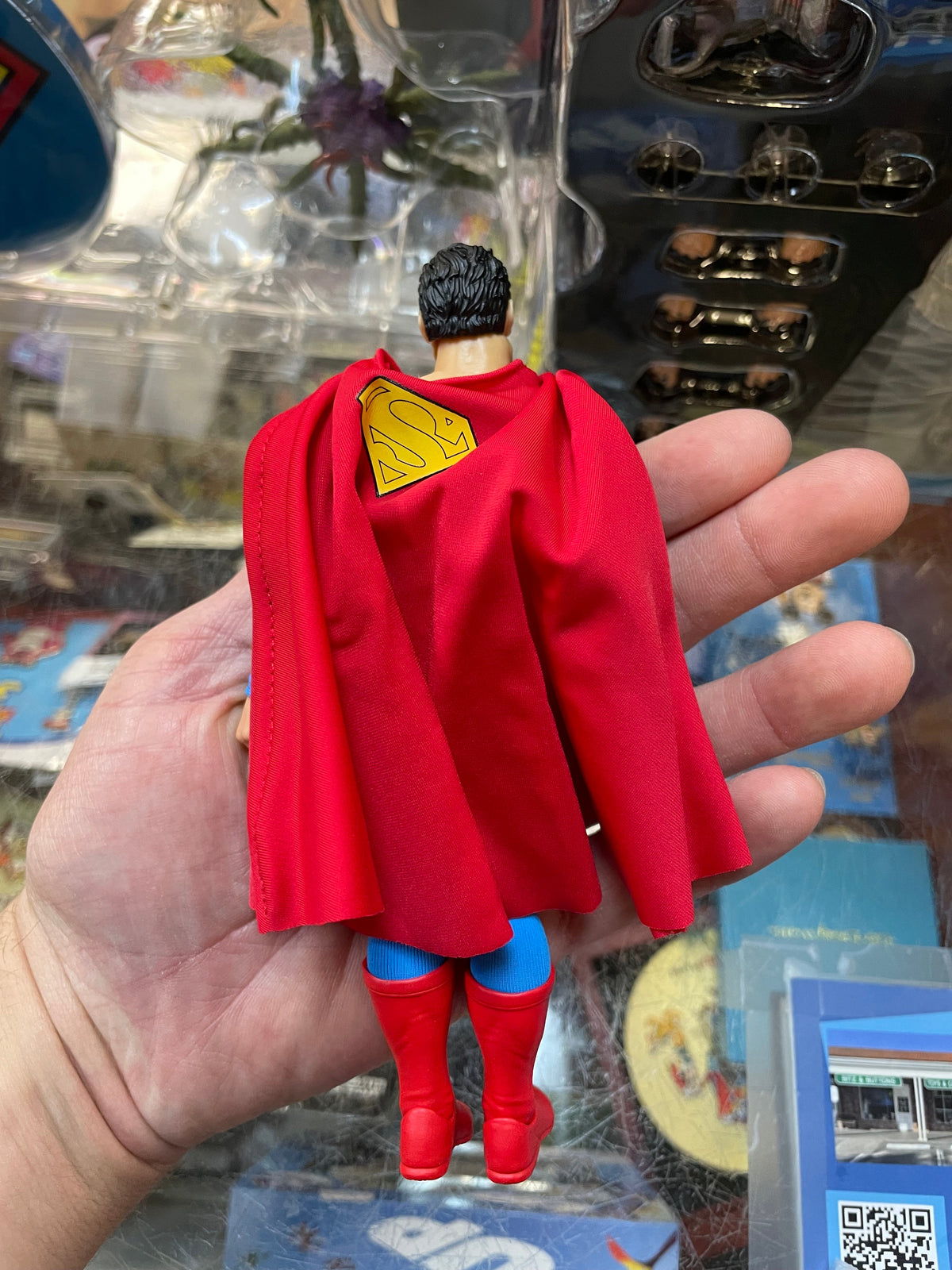 Man of Steel Superman (Mezco One:12, DC Comics) **COMPLETE** product image 3, provided for visual reference and product