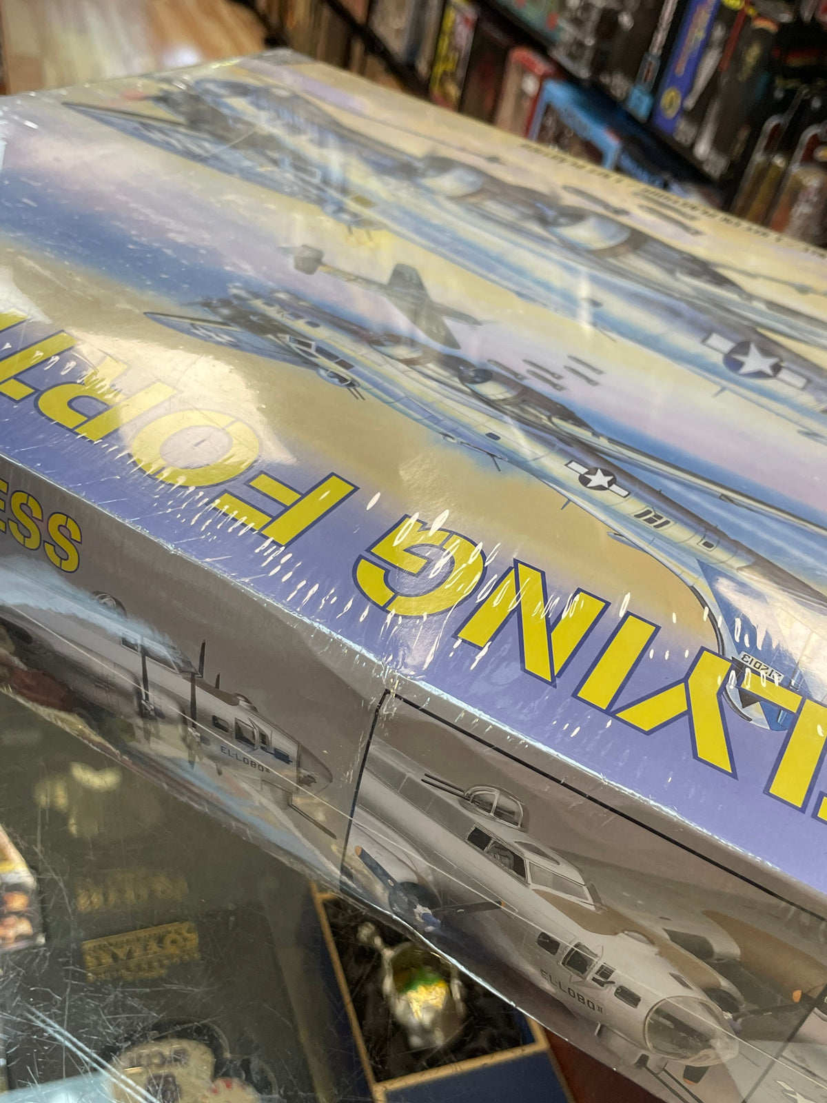 B-17G Flying Fortress 1:48 #85-5600 (Revell Monogram, Model Kit) SEALED product image 8, provided for visual reference and