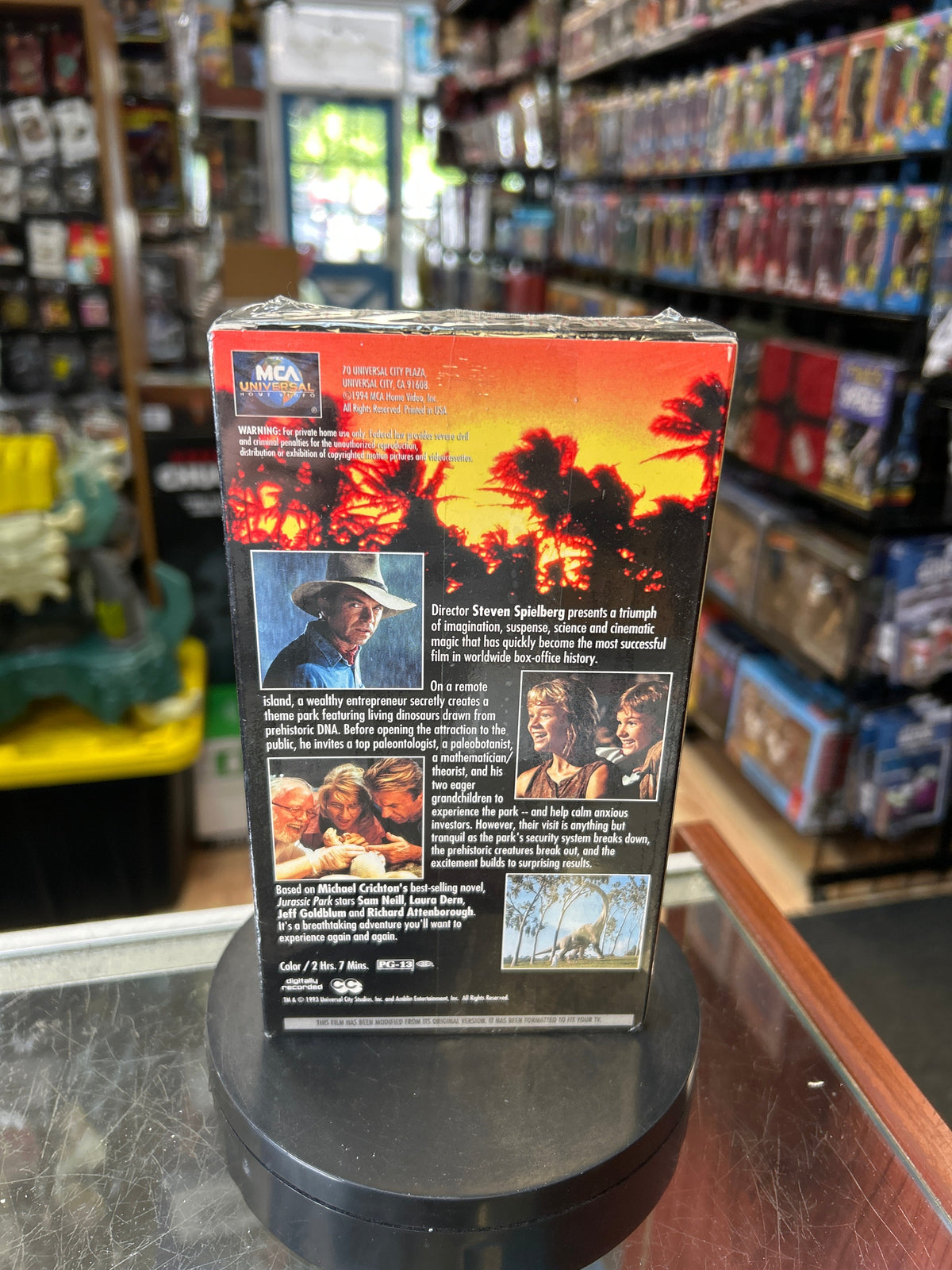Jurassic Park -MCA Stamp- (VHS, Vintage Videos) **SEALED** product image 3, provided for visual reference and product detail