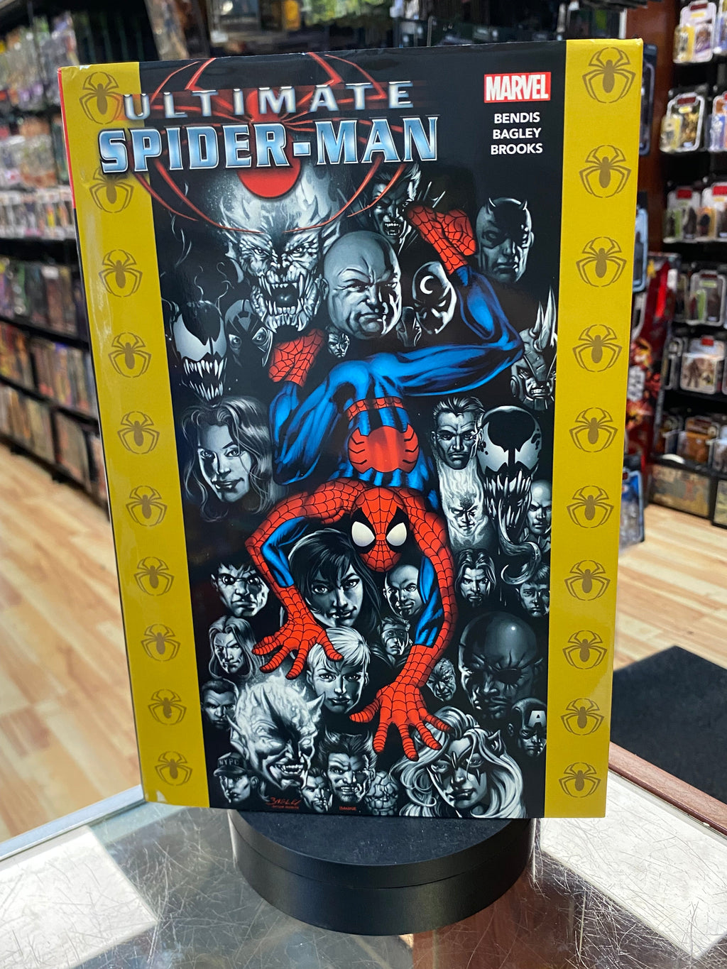 Ultimate Spider-Man Set with Death of Spider-Man Omnibus (Marvel, Comics) product image 20, provided for visual reference