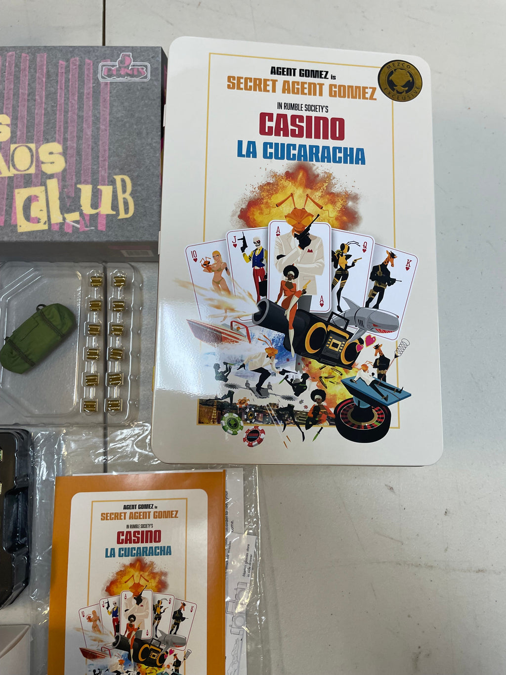 Secret Agent Gomez 2021 Mezcocon Summer Edition Casino High Roller Box Set (Mezco One:12, Mezco Toyz) MISSING STICKERS