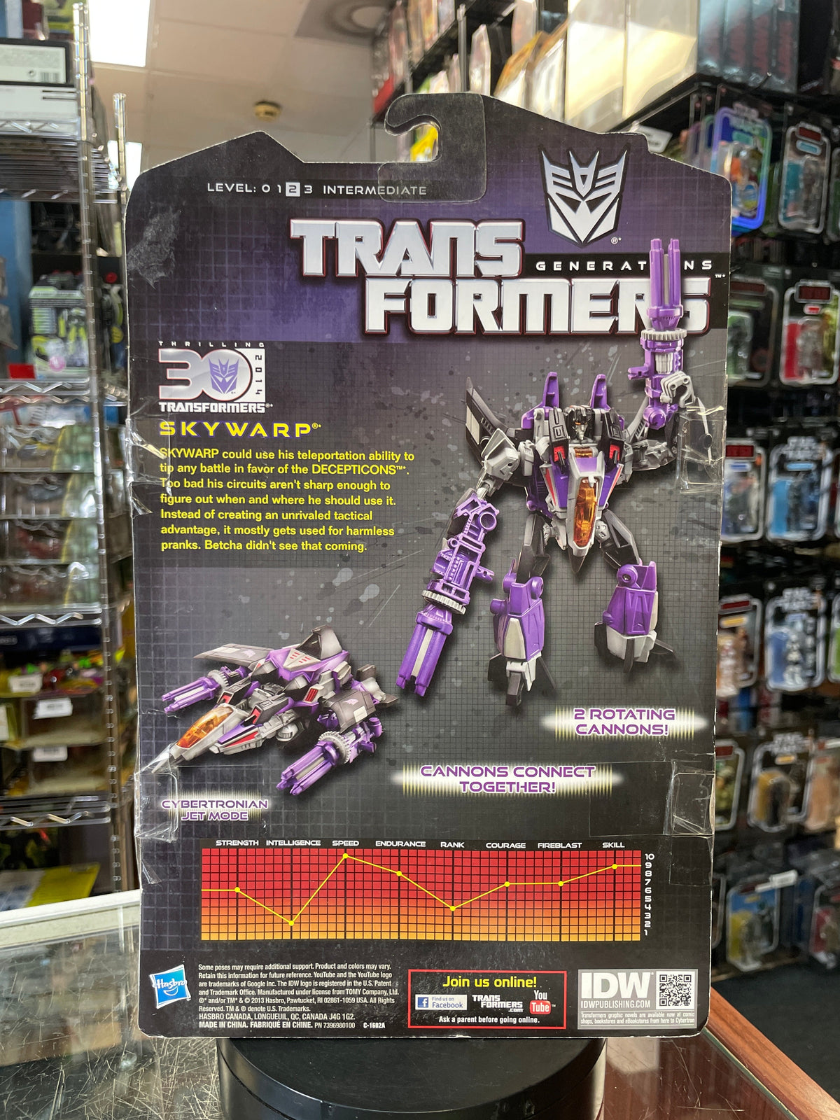Skywarp Deluxe Class (Transformers Generations Thrilling 30, Hasbro) product image 4, provided for visual reference and
