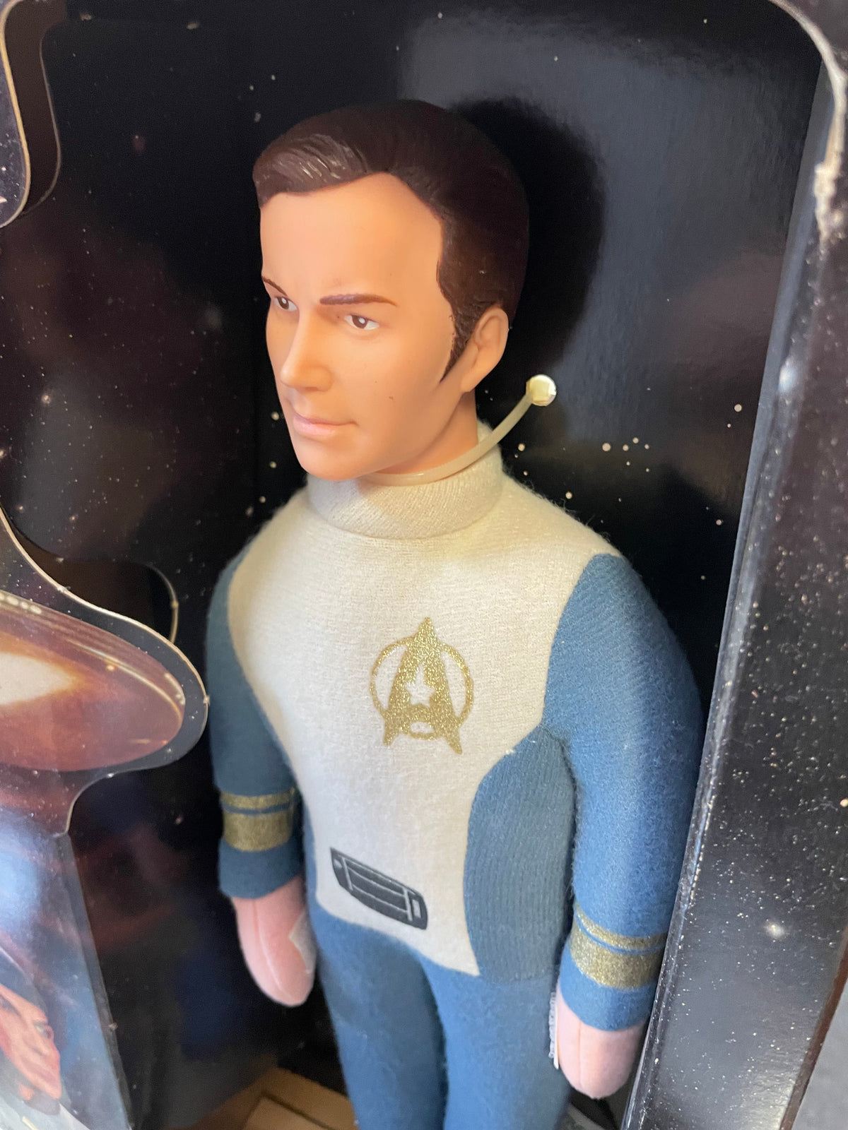 Captain Kirk -Soft Poseable Figure- (Vintage Star Trek, Knickerbocker) product image 7, provided for visual reference and