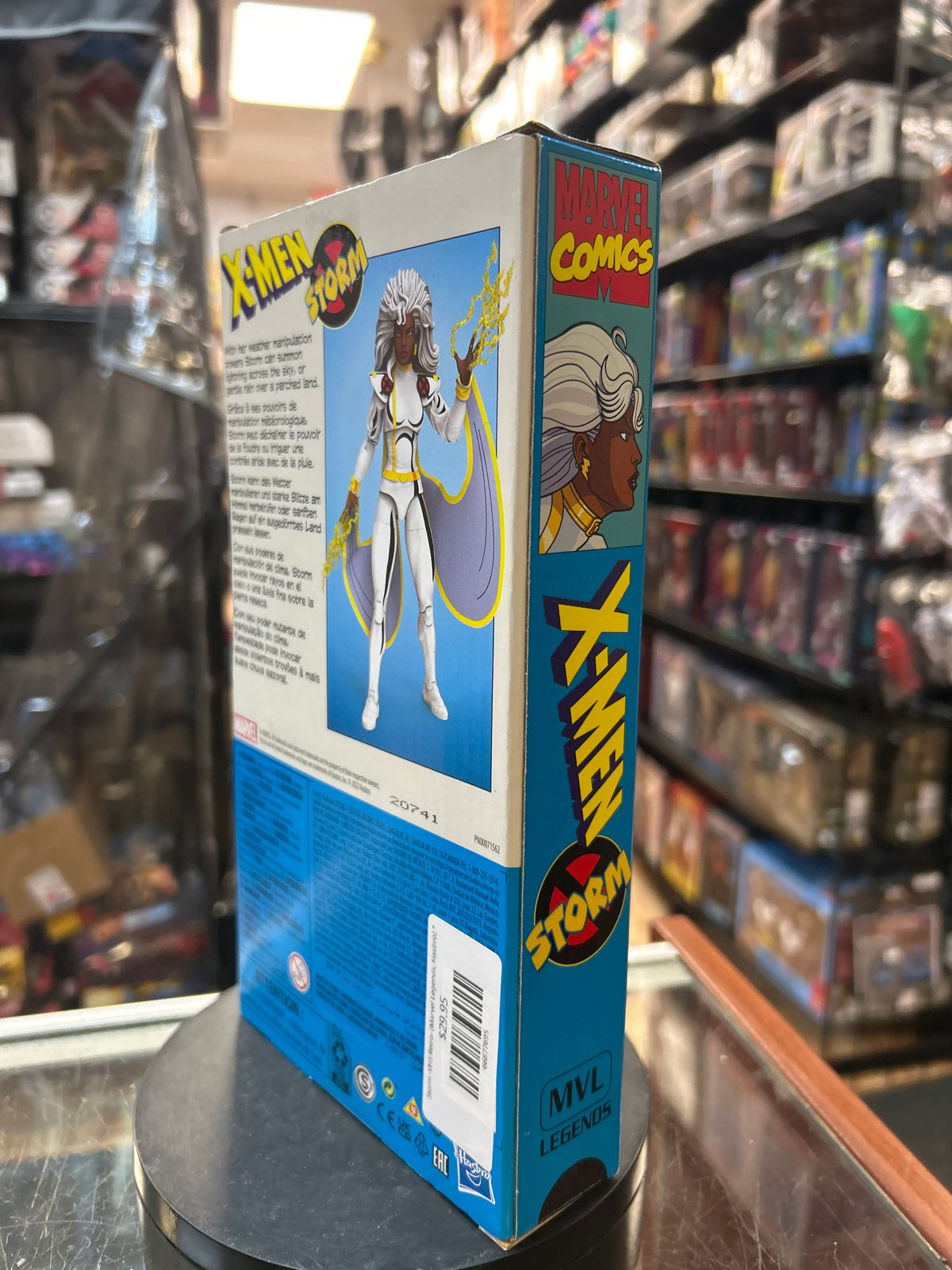 Storm -VHS Retro- (Marvel Legends, Hasbro) **SEALED** product image 3, provided for visual reference and product detail