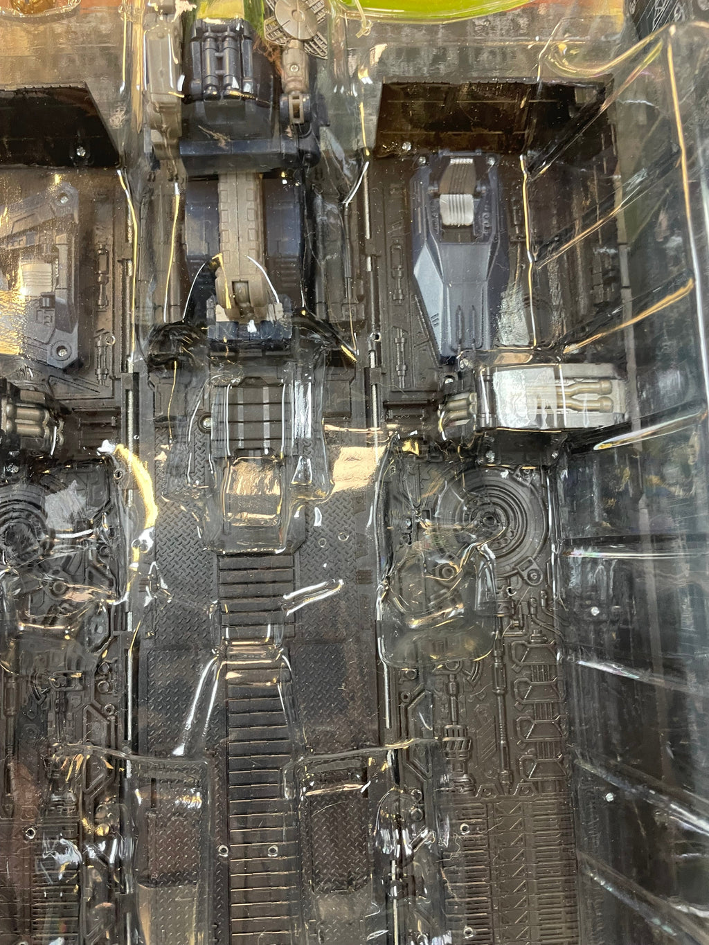 Shattered Glass Optimus Prime (Transformers Generations, Hasbro) **COMPLETE** product image 19, provided for visual