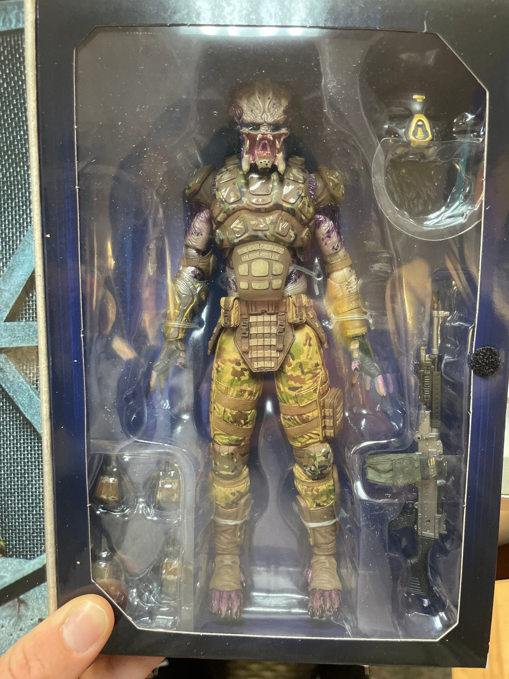 Ultimate Emissary Predator (Predator, NECA) SEALED product image 2, provided for visual reference and product detail review