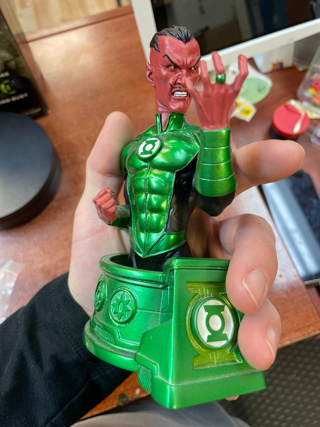 Green Lantern Sinestro Bust (DC Comics, DC Direct, Blackest Night) OPEN BOX product image 10, provided for visual reference