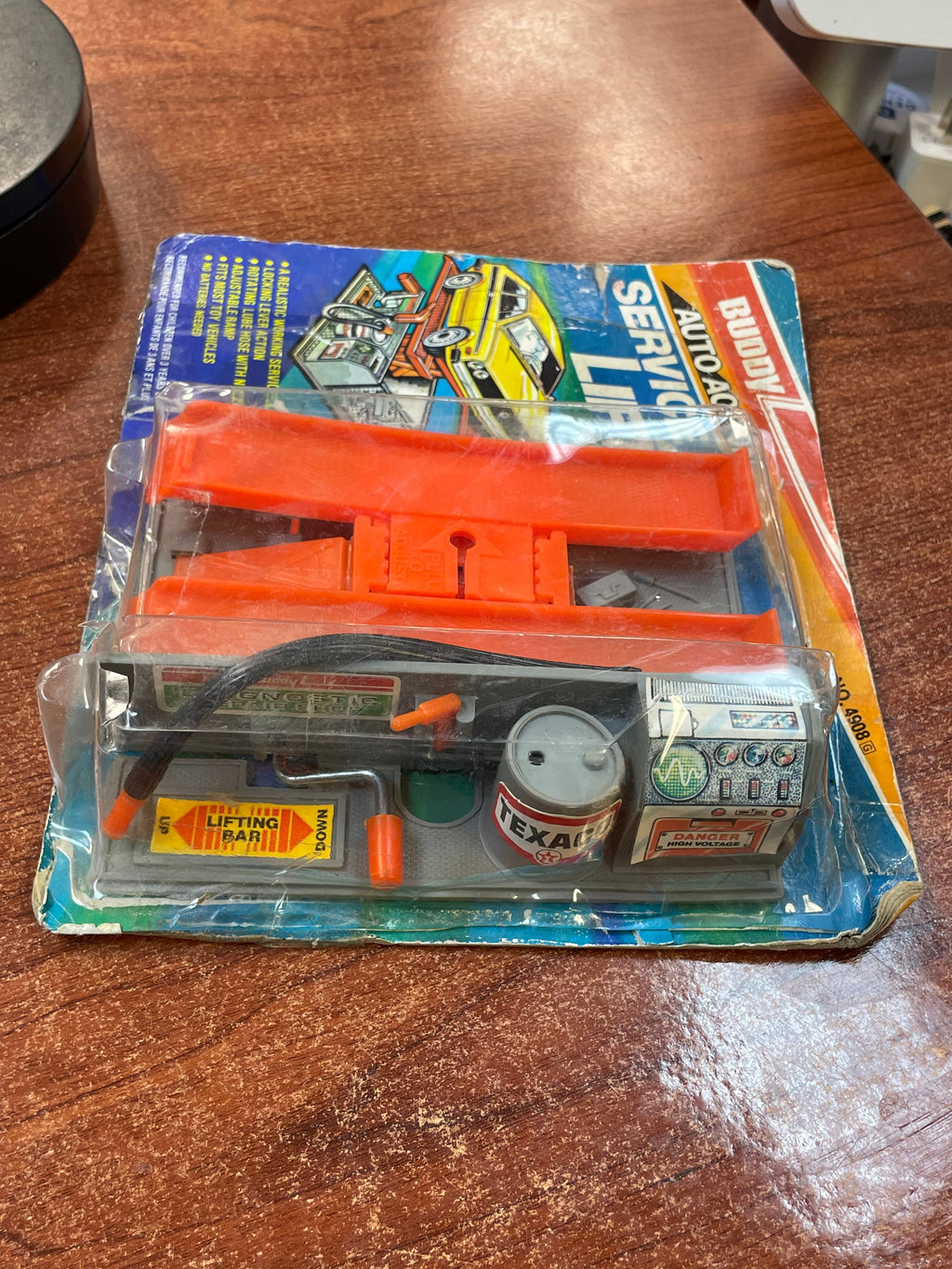 Auto Action Service Lift toy (Vintage Buddy L) SEALED product image 2, provided for visual reference and product detail