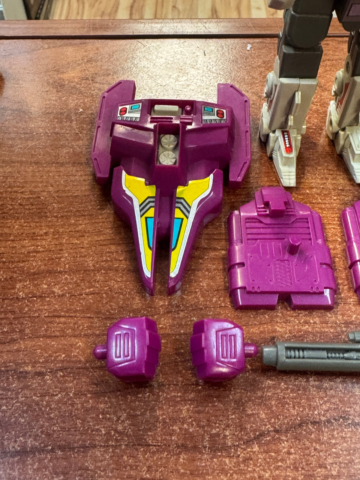 Hun-Gurr Terrorcon (Vintage Transformer G1, Hasbro) **Complete** product image 7, provided for visual reference and product