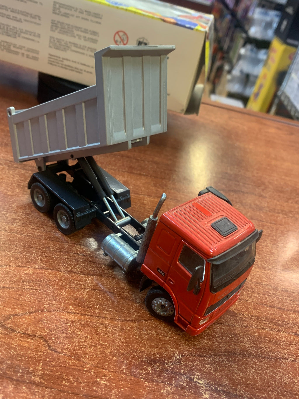 Volvo FH12-420 Dumptruck 1/50 Scale( Vintage JOAL, Compact) product image 8, provided for visual reference and product