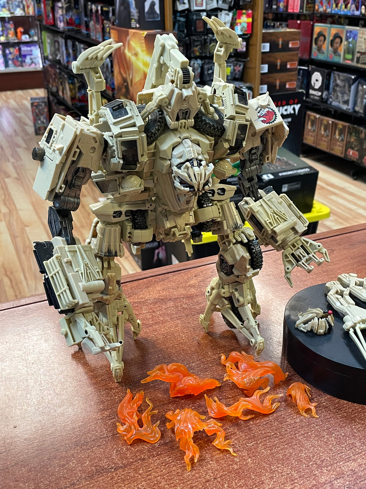 Bonecrusher MPM-14 (Transformers Masterpiece, Takara Tomy) INCOMPLETE product image 2, provided for visual reference and