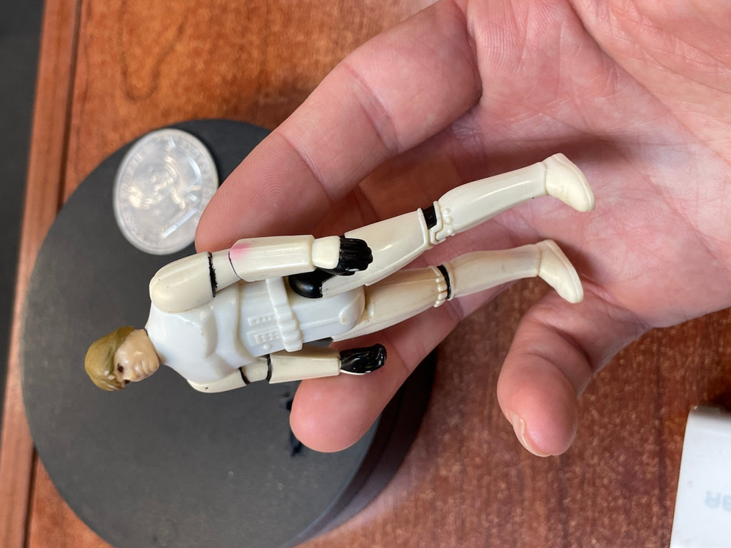 Stormtrooper Luke Skywalker with Black Blaster & Coin (Vintage Star Wars, Kenner) product image 8, provided for visual