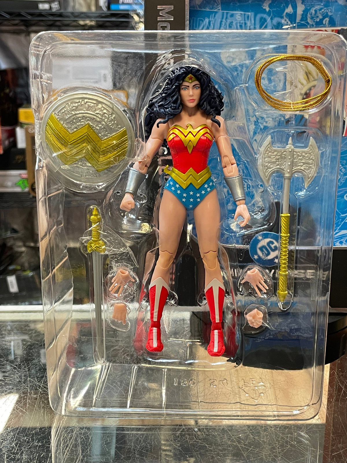 Wonder Woman Collector Edition (DC Multiverse, McFarlane Toys) COMPLETE product image 2, provided for visual reference and