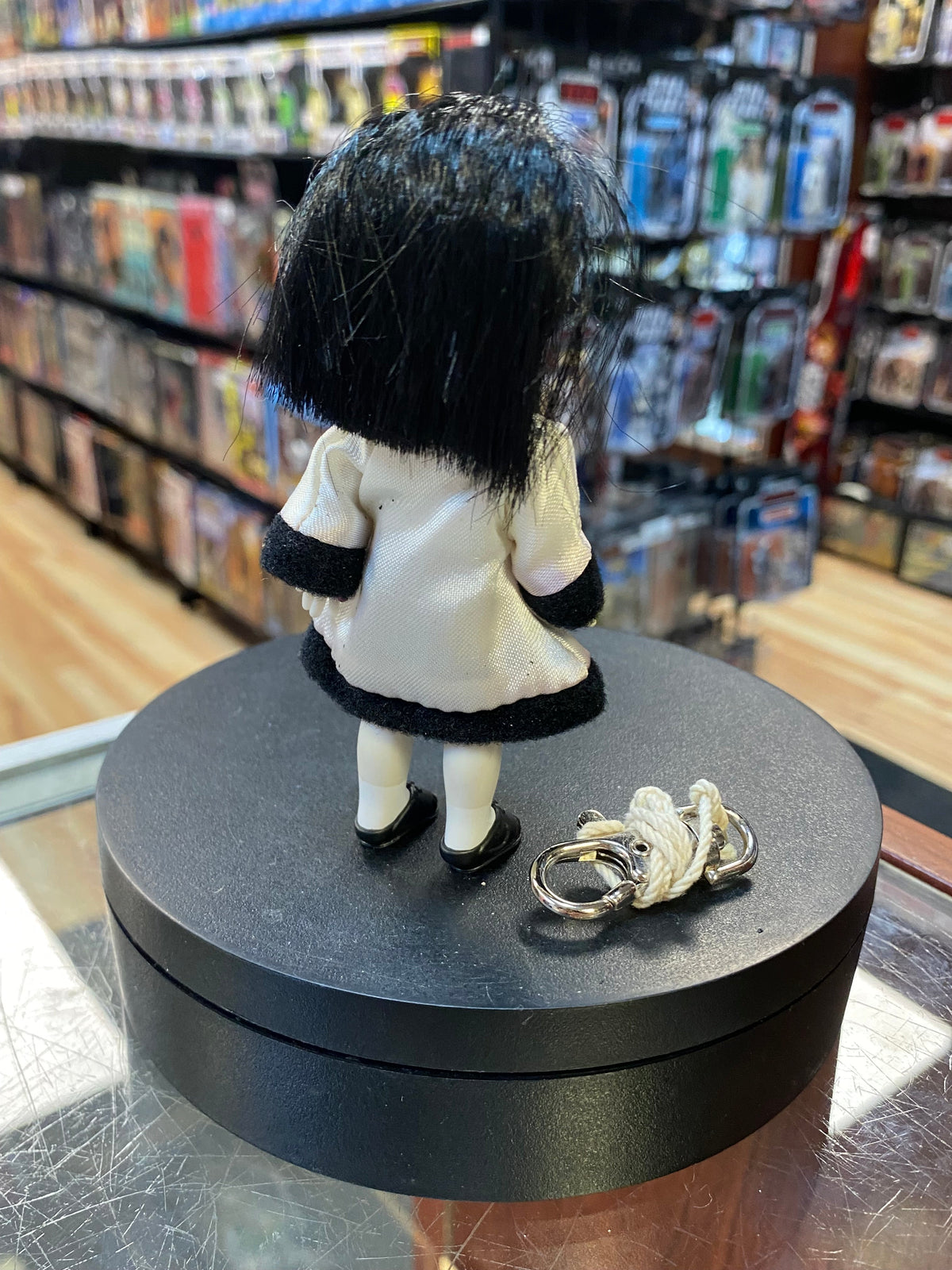 Lottie Mini Series (Vintage Living Dead Dolls LDD, Mezco) COMPLETE product image 4, provided for visual reference and