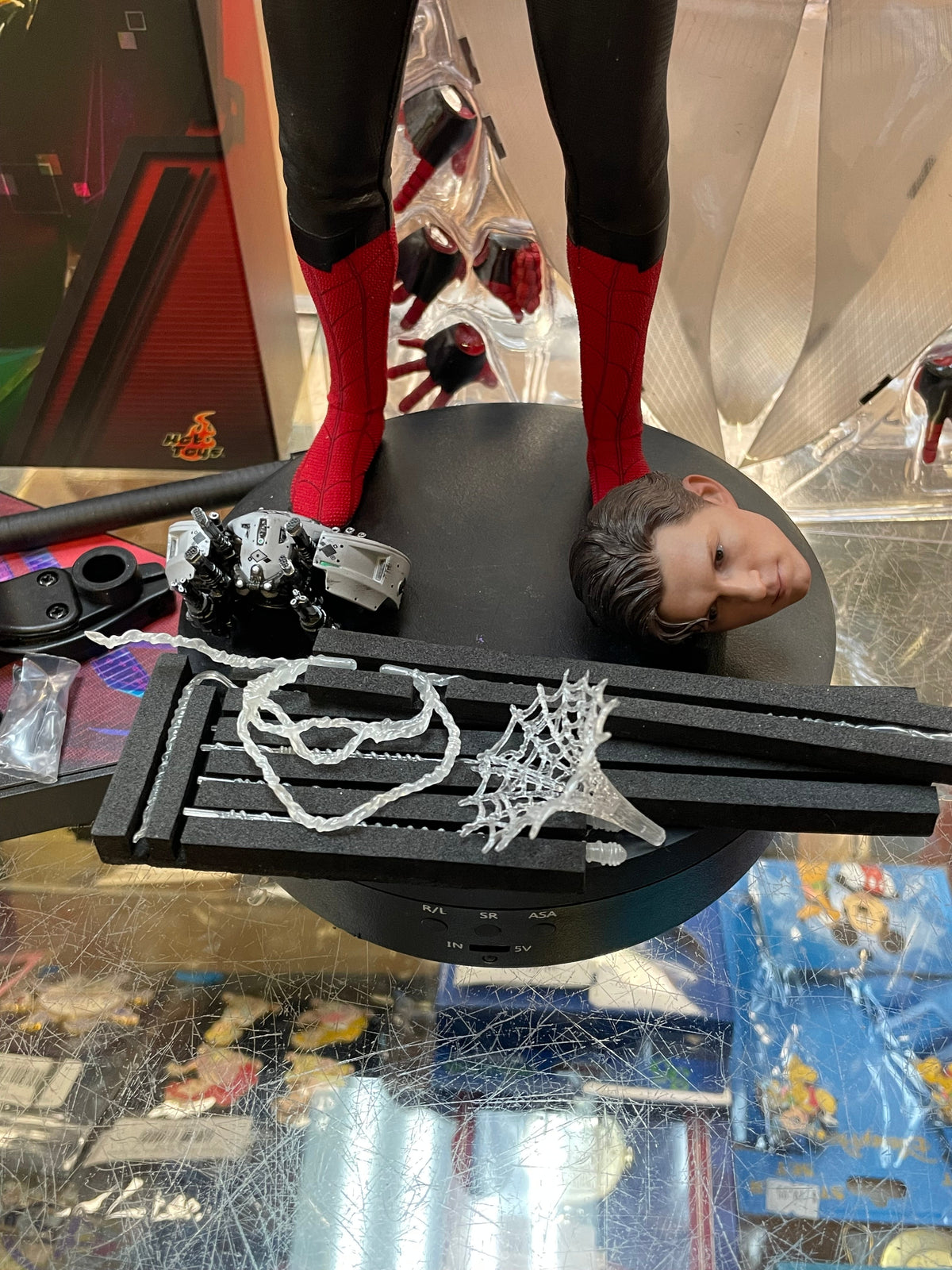 Spider-Man Upgraded MMS542 1/6 Scale (Hot Toys, Marvel) product image 3, provided for visual reference and product detail