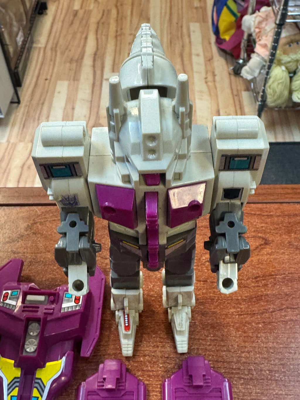 Hun-Gurr Terrorcon (Vintage Transformer G1, Hasbro) **Complete** product image 5, provided for visual reference and product