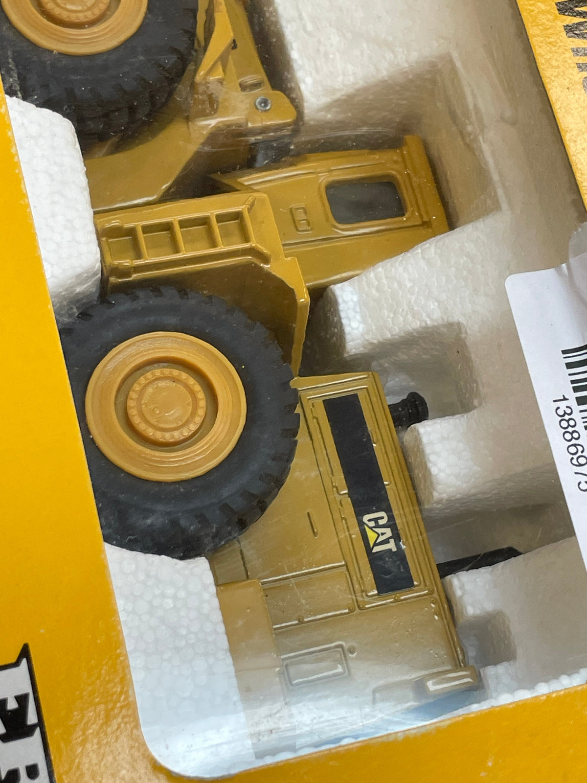 Caterpillar 988B Wheel Loader 1/50 Scale ( Vintage ERTL, CAT) product image 15, provided for visual reference and product