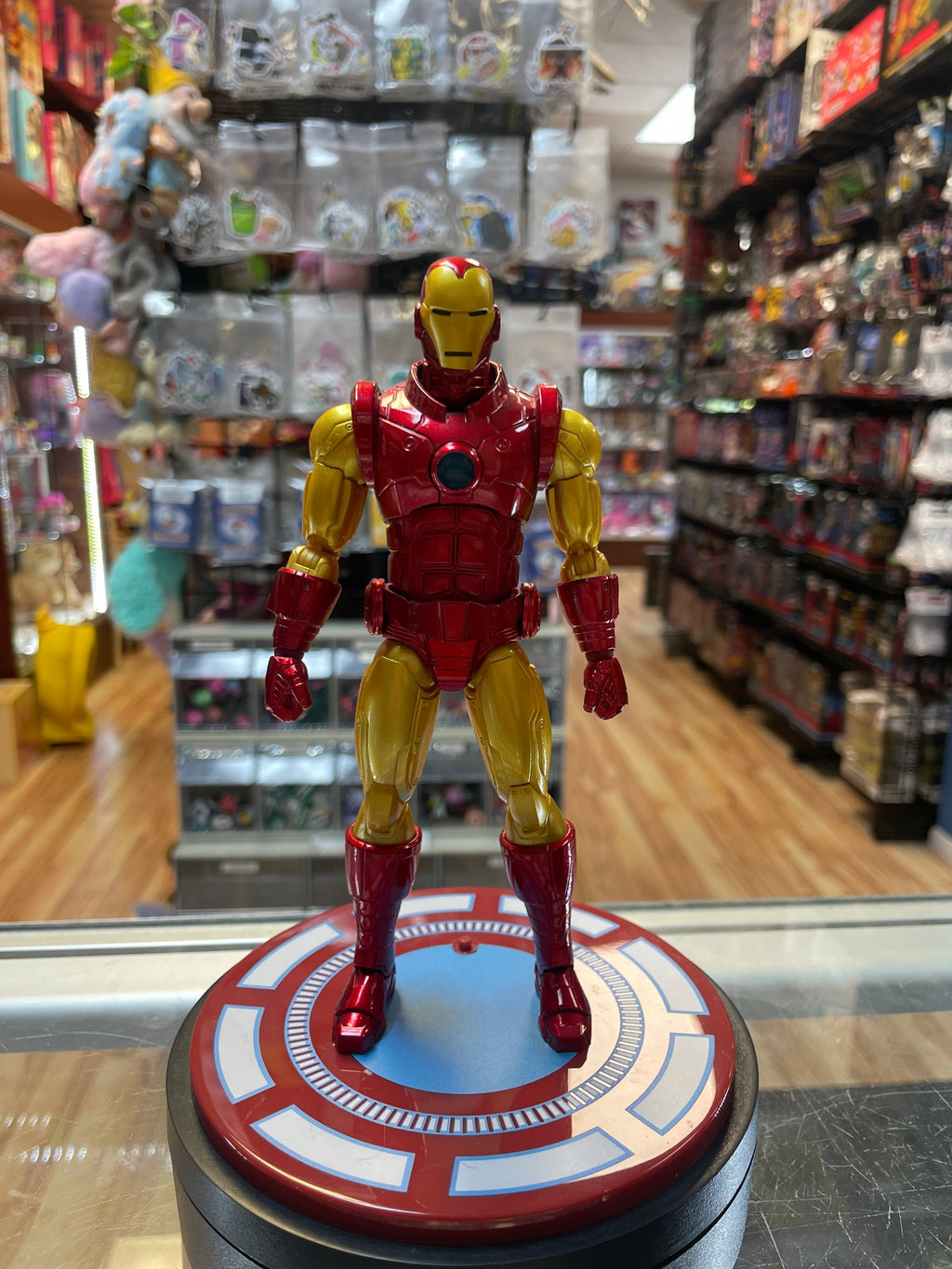 Invincible Iron Man One:12 (Marvel, Mezco) **COMPLETE** product image 3, provided for visual reference and product detail