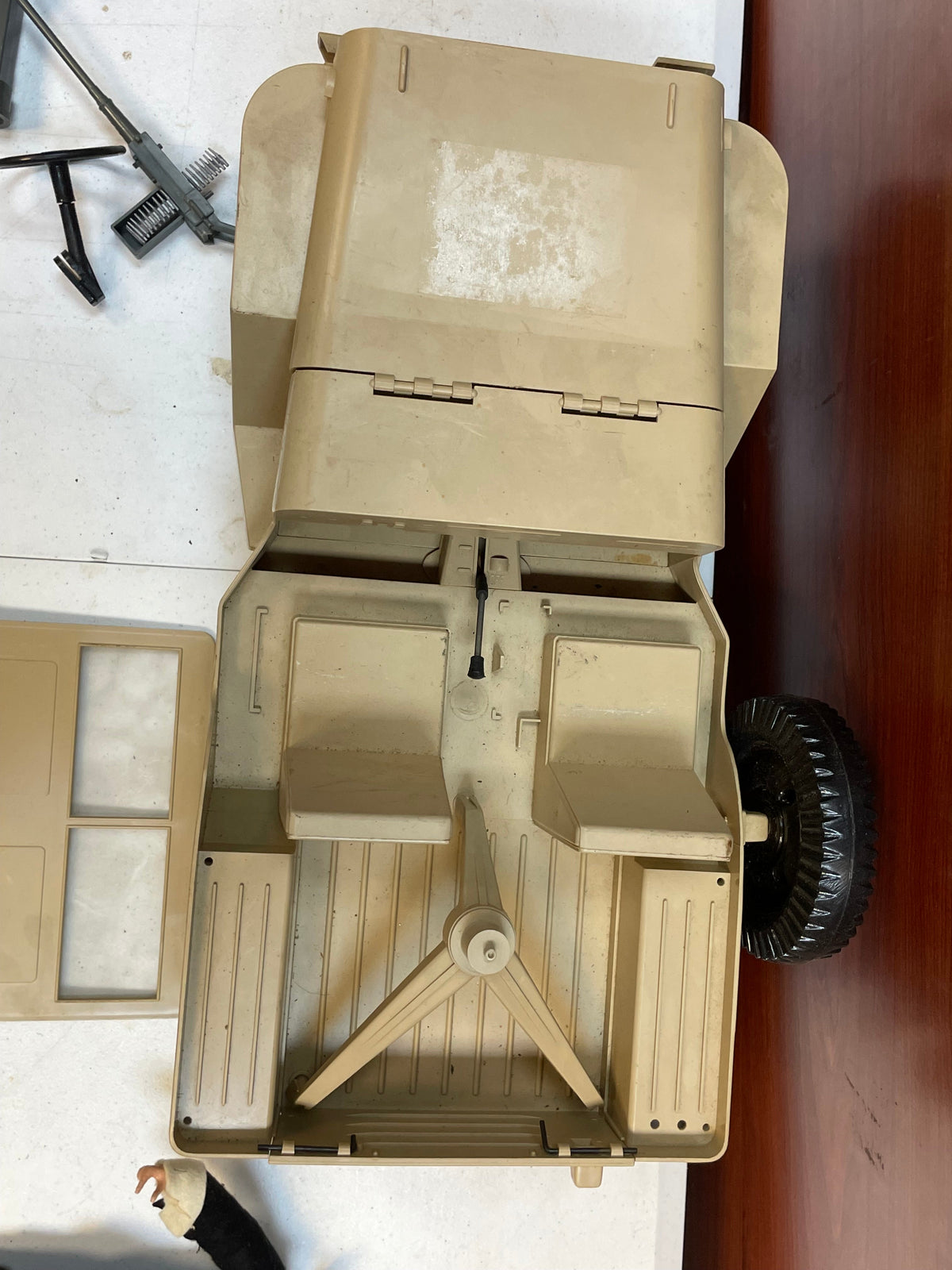 Desert Patrol Attack Jeep with Driver (Vintage 12” GI Joe, Hasbro) **Original** product image 29, provided for visual