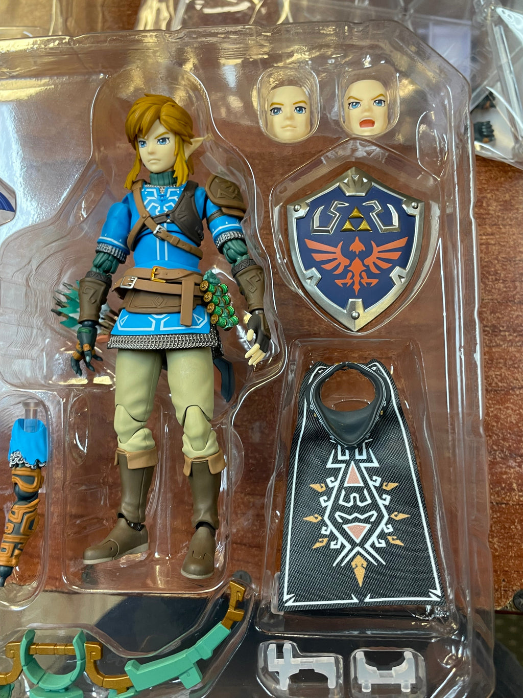Link Tears of the Kingdom DX (Figma Good Smile, Zelda) COMPLETE product image 7, provided for visual reference and product