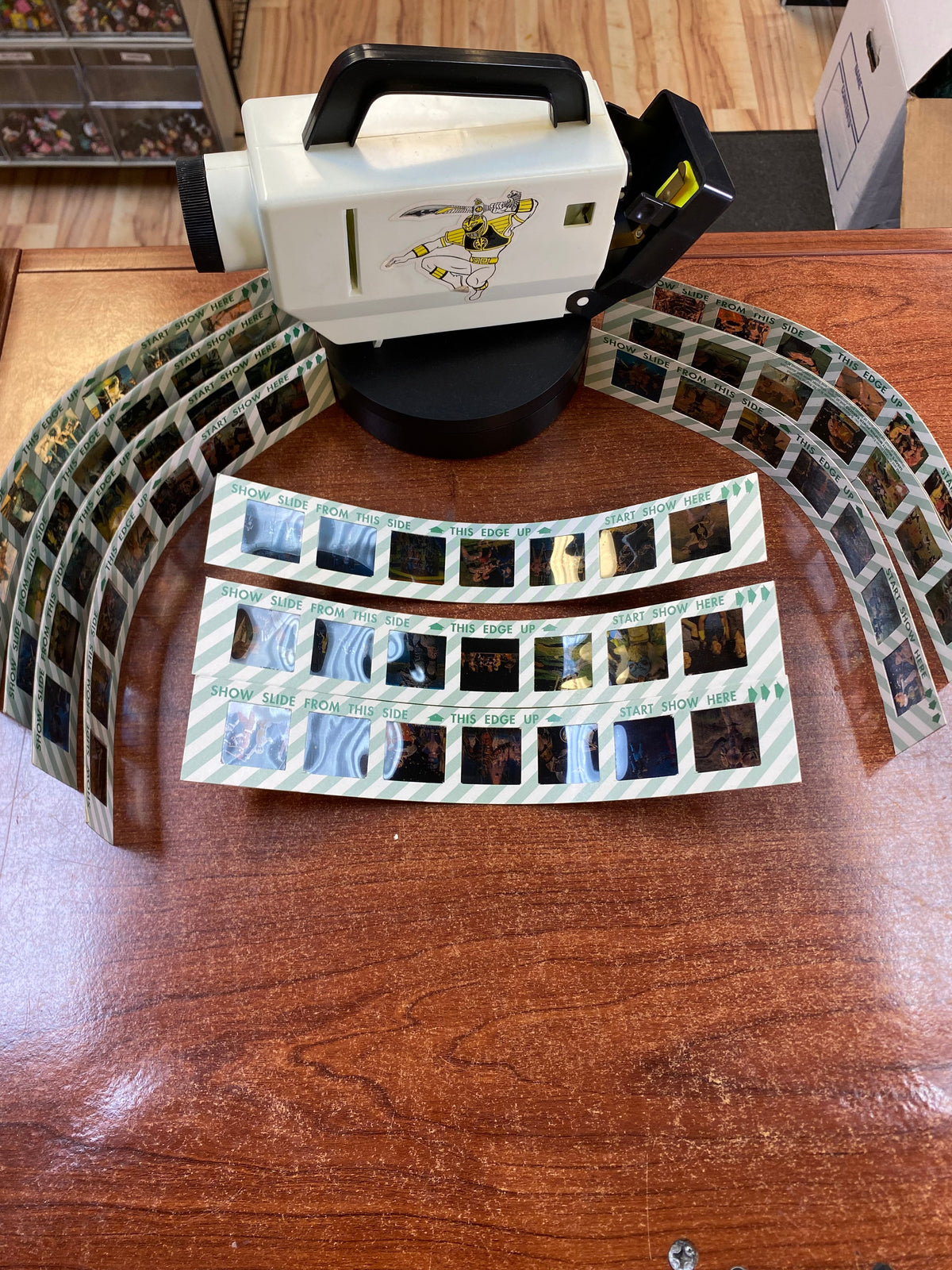 White Ranger Power Slide Projector (Vintage MMPR Power Rangers, Bandai) product image 11, provided for visual reference and