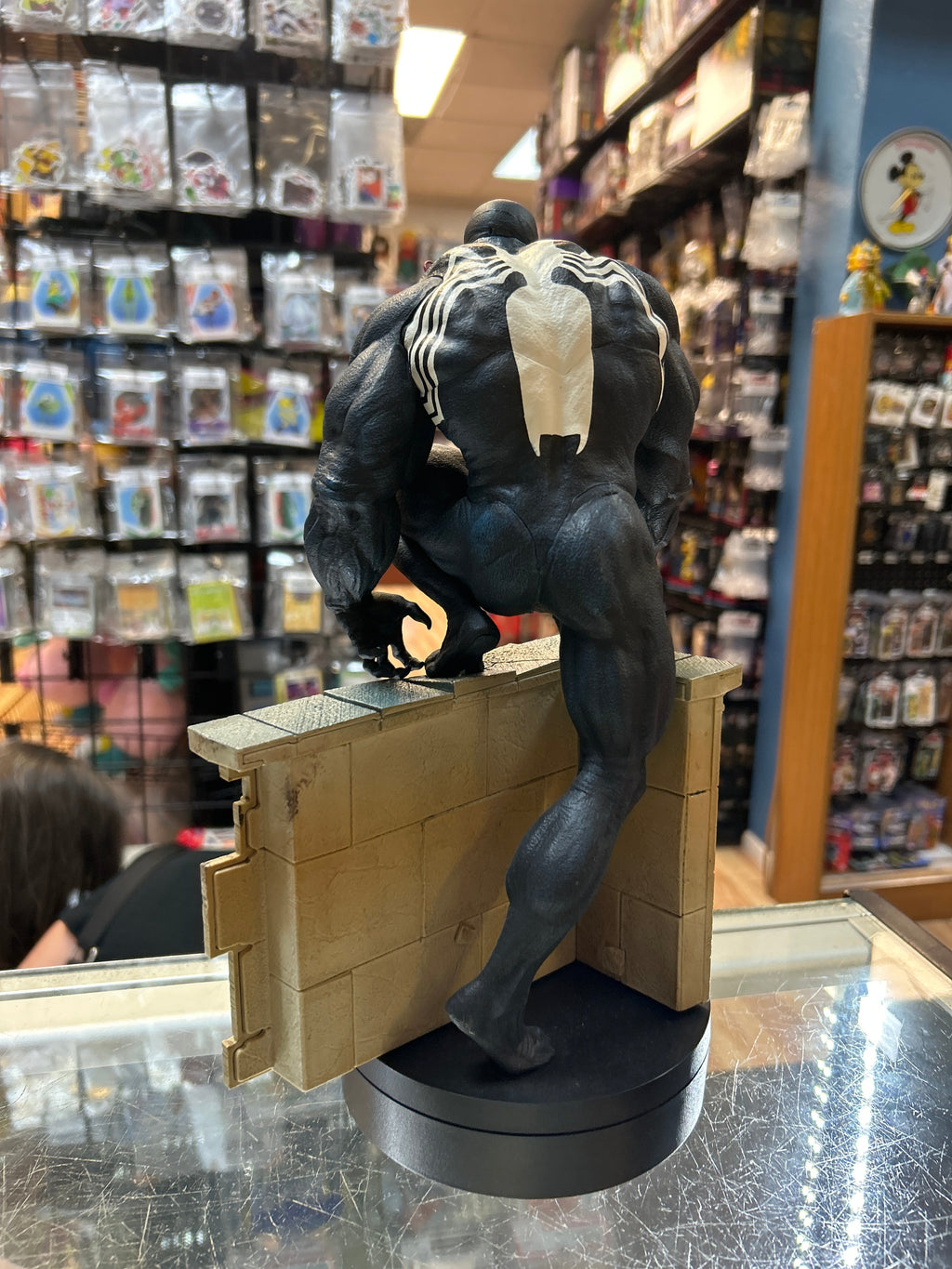 Venom PVC Statue (Mcfarlane Toys, Marvel) product image 5, provided for visual reference and product detail review
