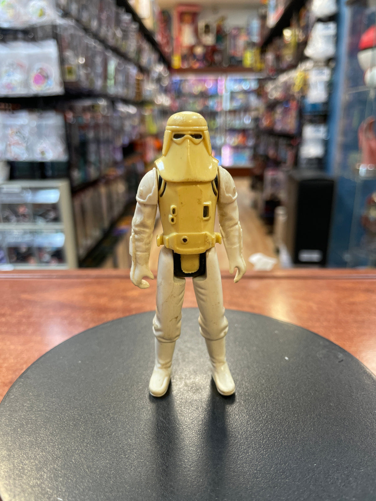 Snow Trooper (Vintage Star Wars, Kenner)**COMPLETE** product image 3, provided for visual reference and product detail review