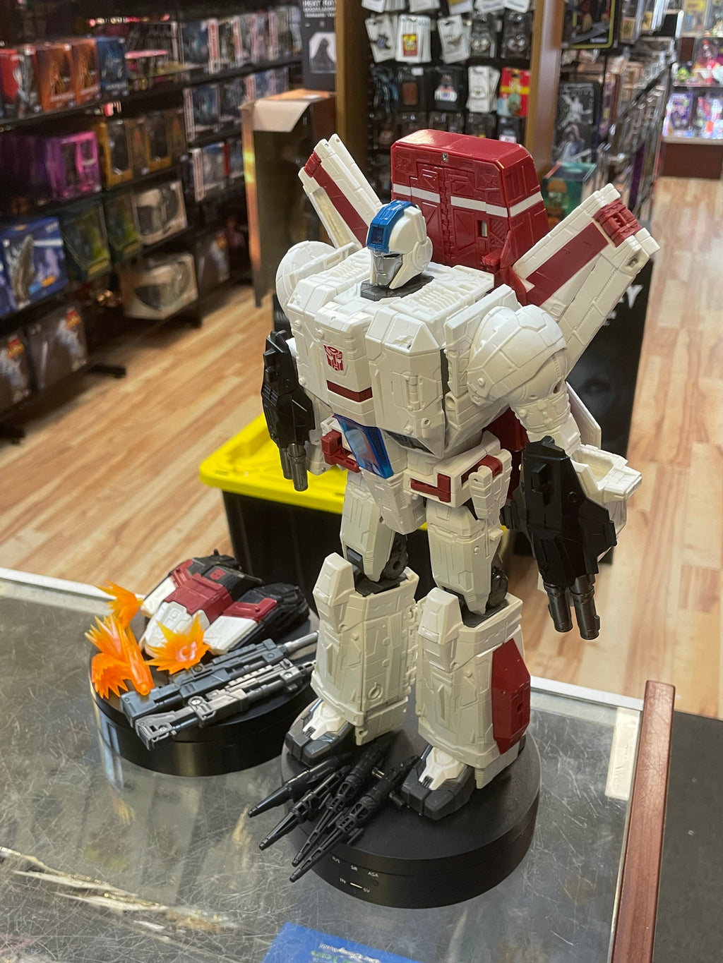 Jetfire Commander Class (Transformers WFC Siege, Hasbro) COMPLETE product image 2, provided for visual reference and product