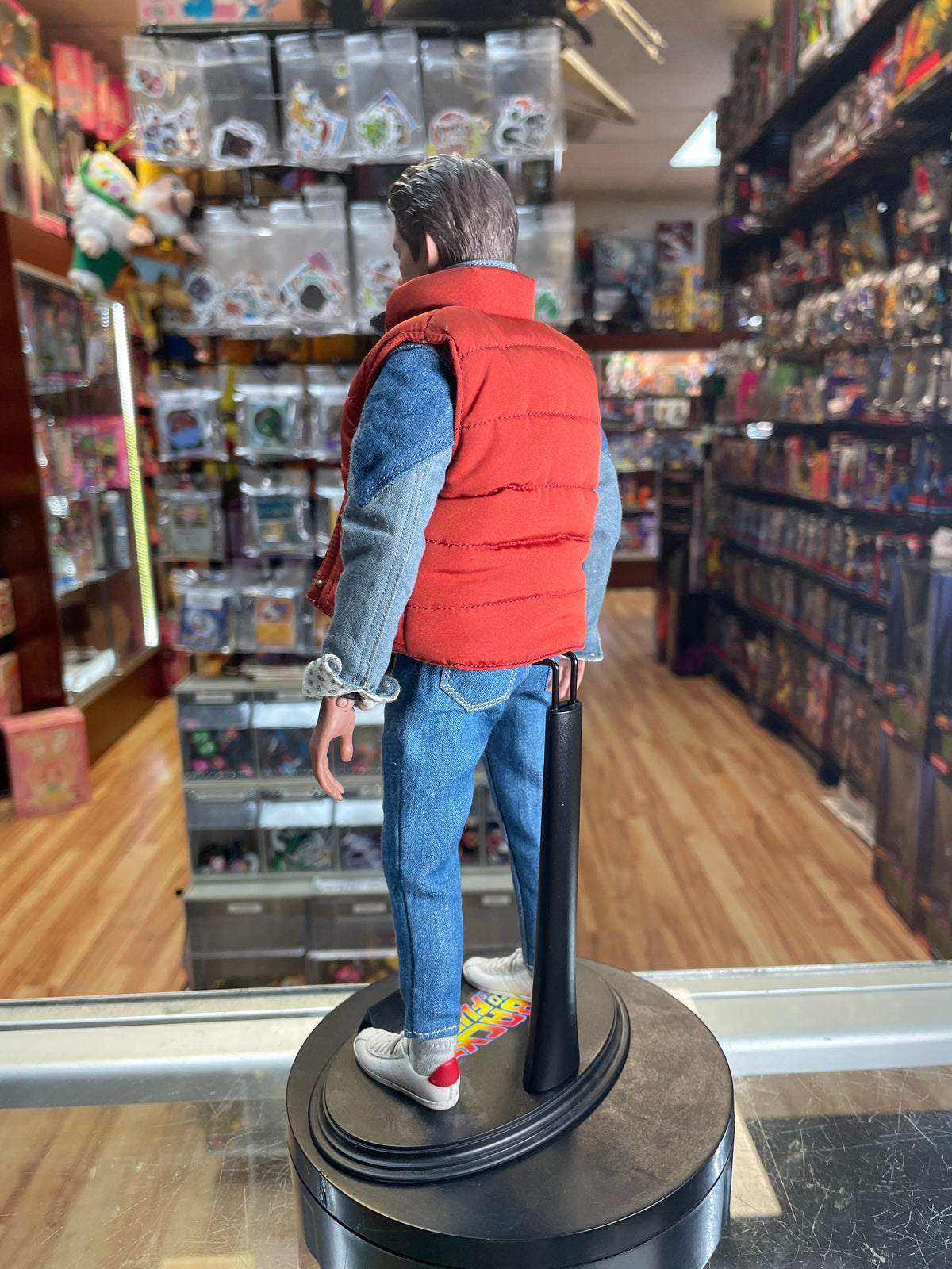 Marty Mcfly & Einstein #MMS573 (Hot Toys, Marvel) **COMPLETE** product image 7, provided for visual reference and product