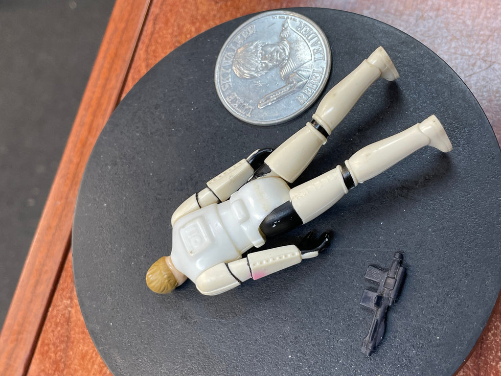Stormtrooper Luke Skywalker with Black Blaster & Coin (Vintage Star Wars, Kenner) product image 7, provided for visual