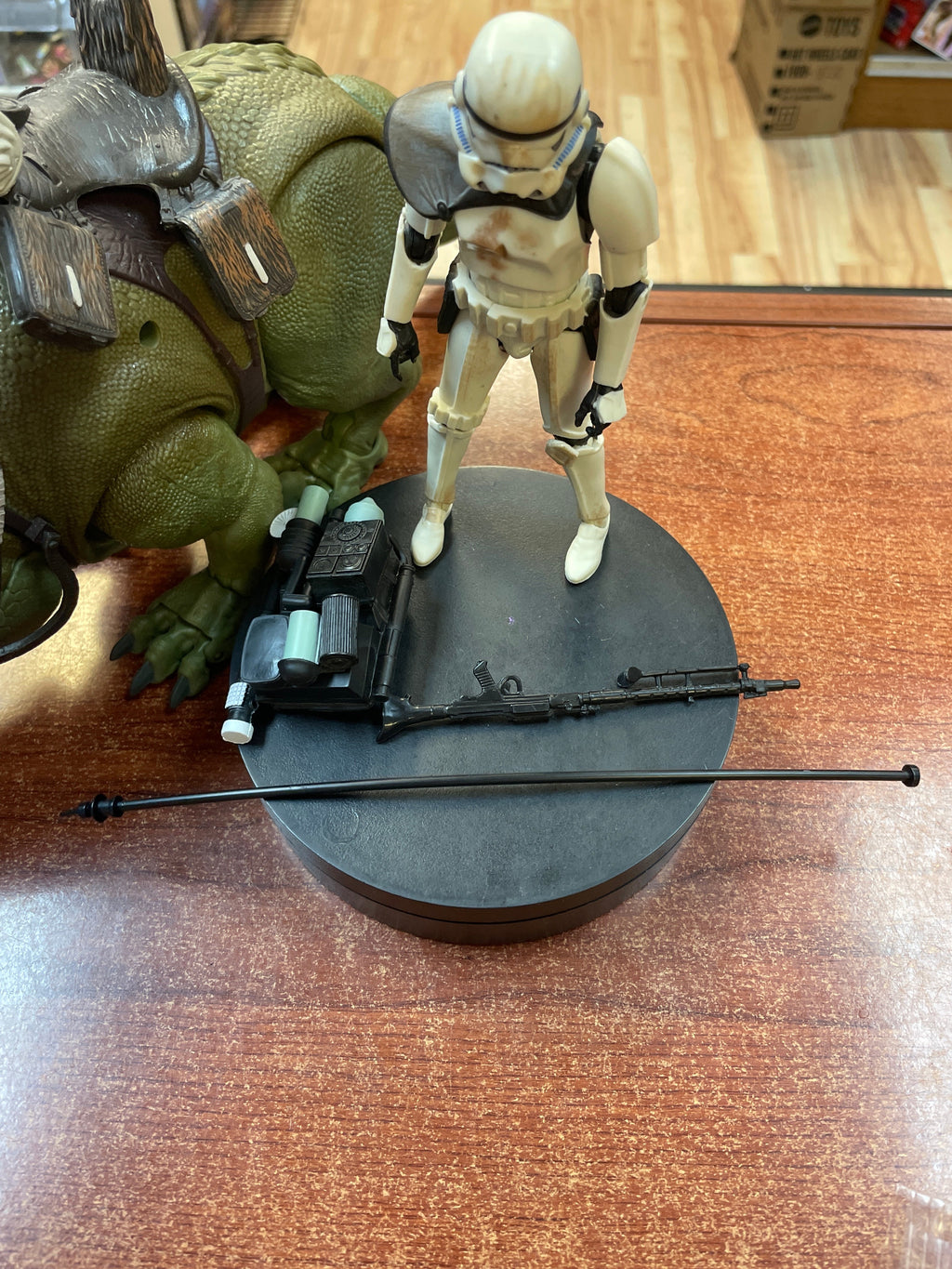 Dewback with Sandtrooper (Star Wars Black Series, Hasbro) product image 2, provided for visual reference and product detail