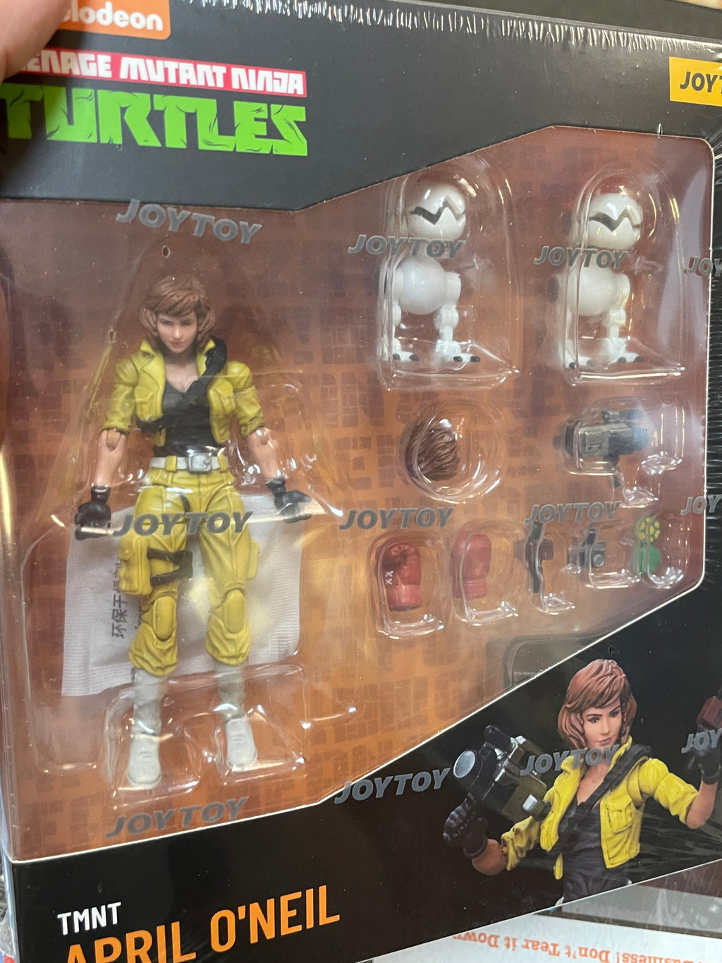 April O’Neil (Teenage Ninja Turtles, TMNT, JoyToy) SEALED product image 3, provided for visual reference and product detail