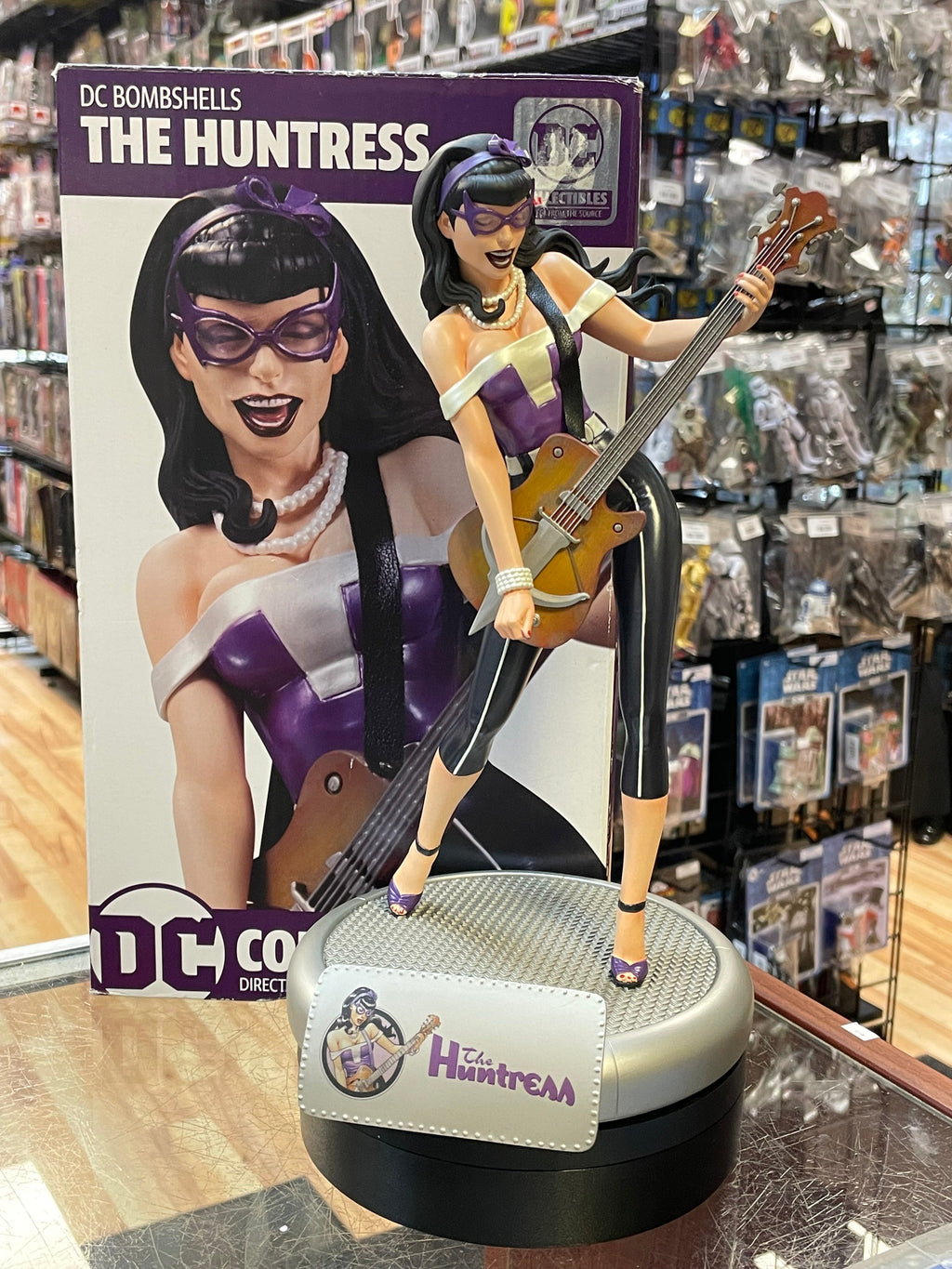 The Huntress DC Bombshells Statue (DC Collectibles, DC Direct) COMPLETE product image 1, provided for visual reference and