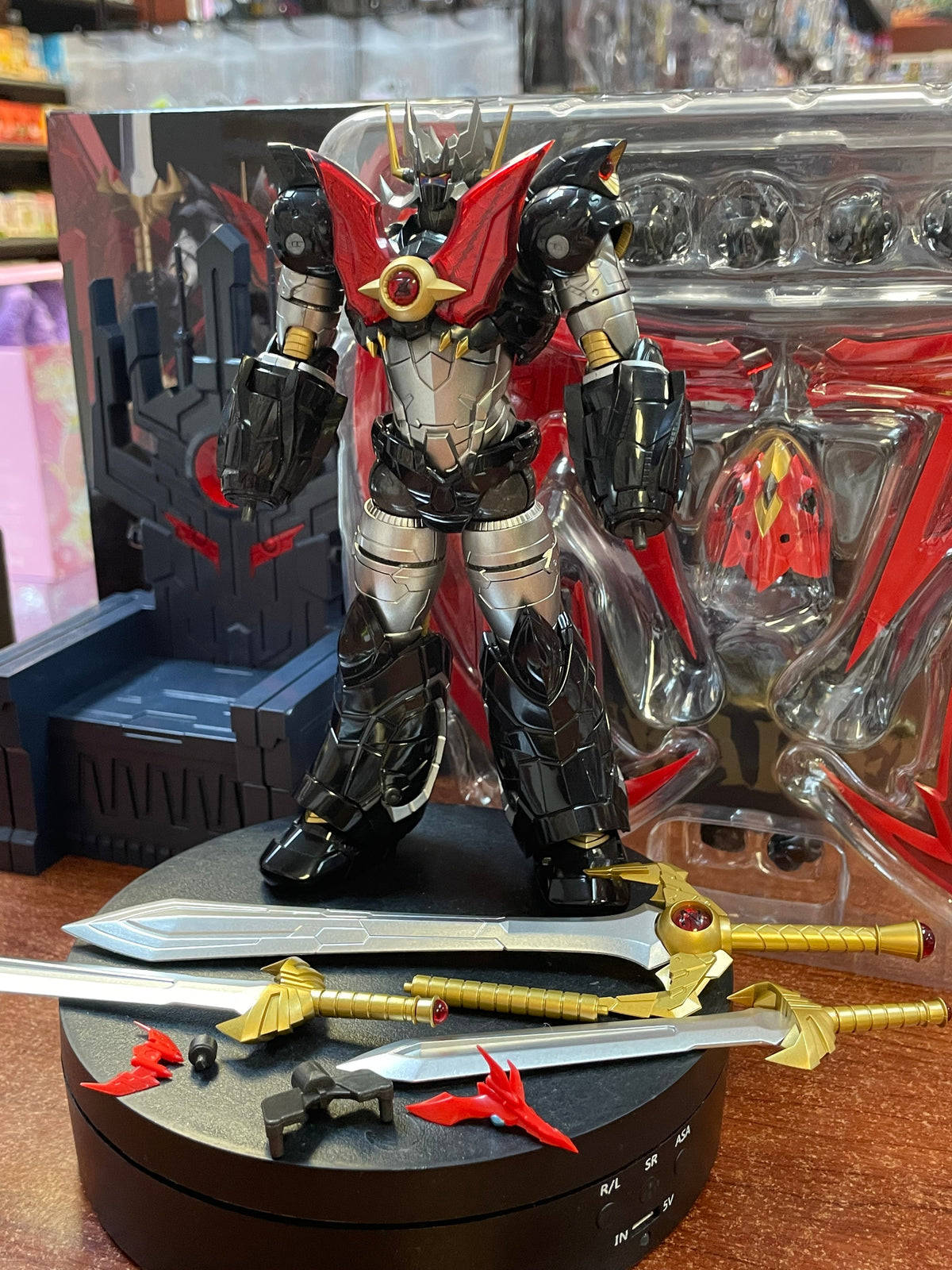Mazinkaizer With Throne (Goodsmile Company Hagane Works, Sentinel) OPEN BOX product image 9, provided for visual reference