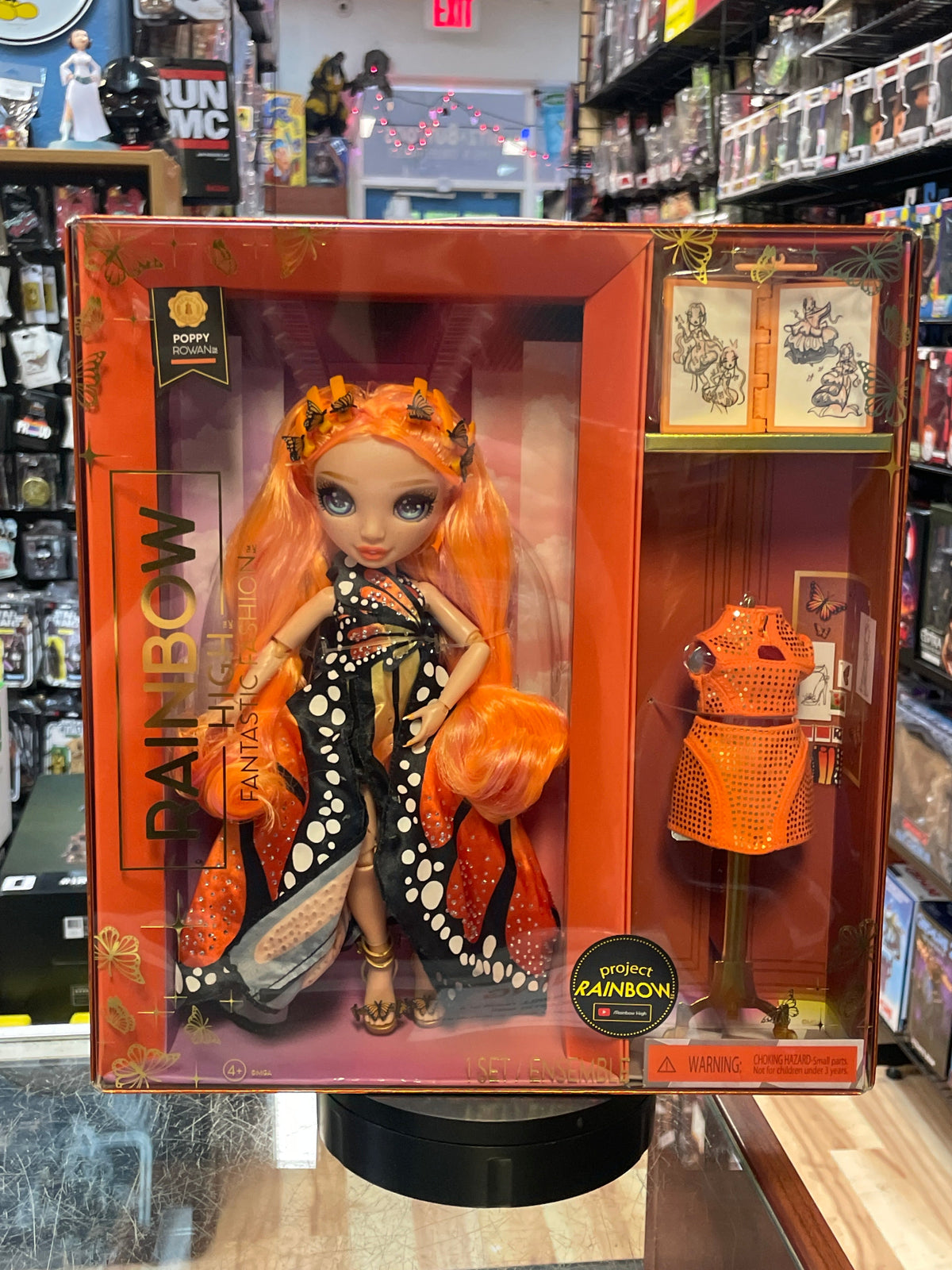 Poppy Rowan (Rainbow High, MGA Entertainment) **SEALED** product image 1, provided for visual reference and product detail