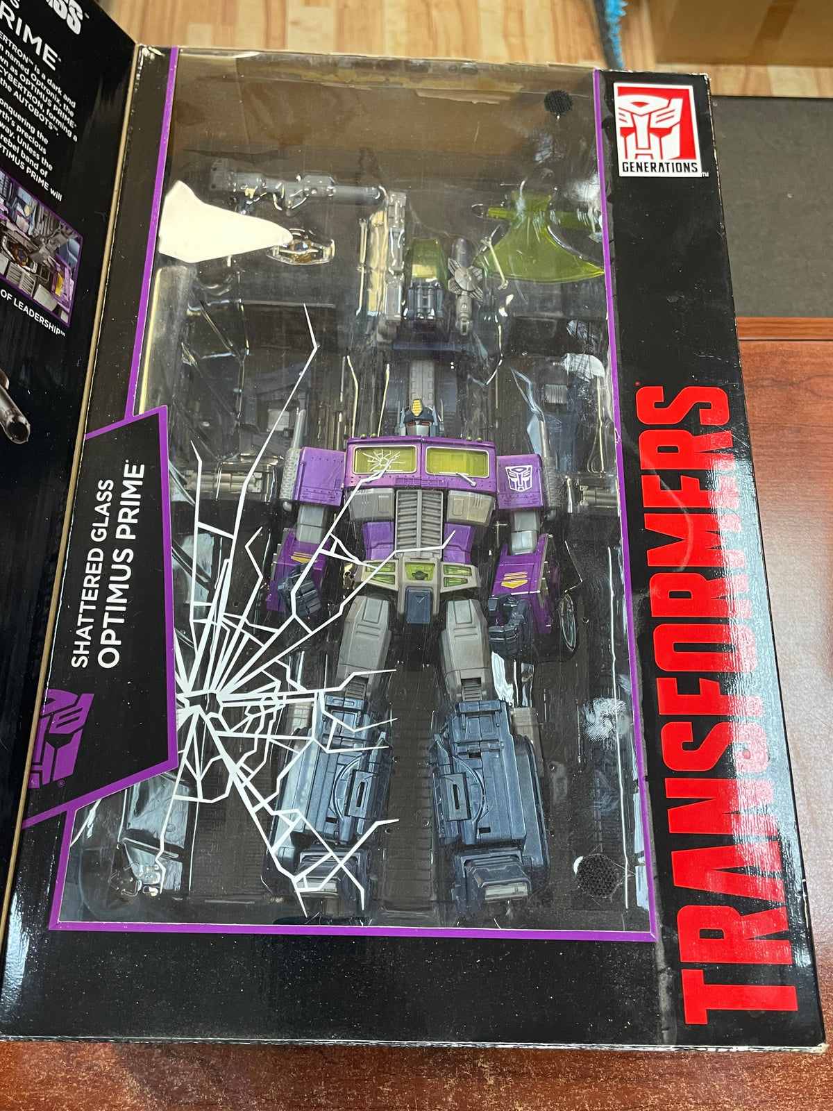 Shattered Glass Optimus Prime (Transformers Generations, Hasbro) **COMPLETE** product image 27, provided for visual