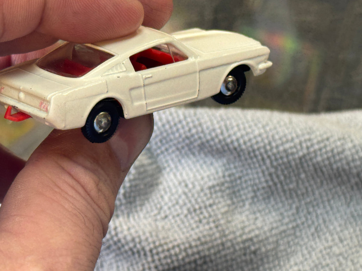 White Ford Mustang 8 Diecast (Vintage Matchbox, Lesney) product image 6, provided for visual reference and product detail