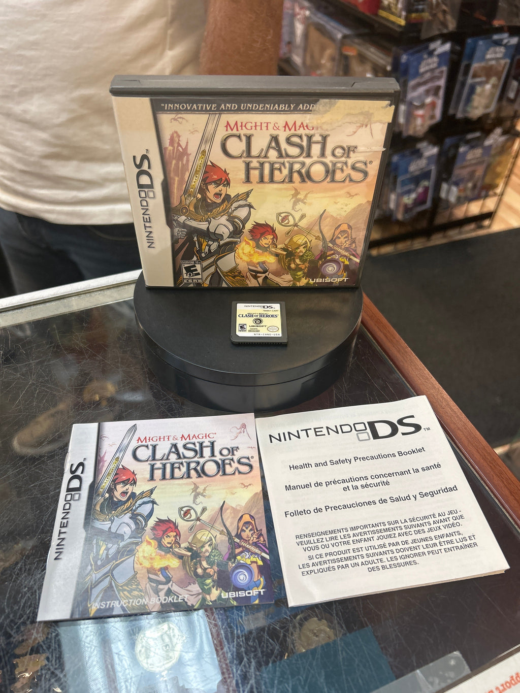 Might & Magic Clash of Heroes (Nintendo DS, Video Games) **COMPLETE** product image 1, provided for visual reference and