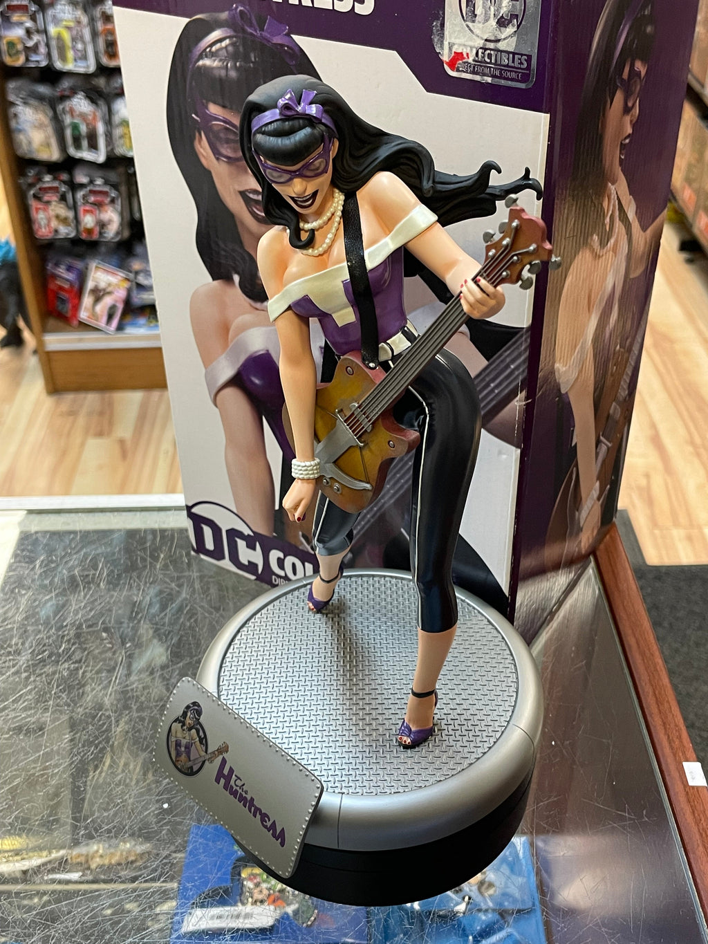 The Huntress DC Bombshells Statue (DC Collectibles, DC Direct) COMPLETE product image 2, provided for visual reference and
