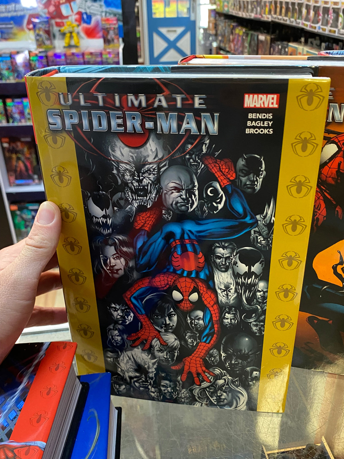 Ultimate Spider-Man Set with Death of Spider-Man Omnibus (Marvel, Comics) product image 5, provided for visual reference and