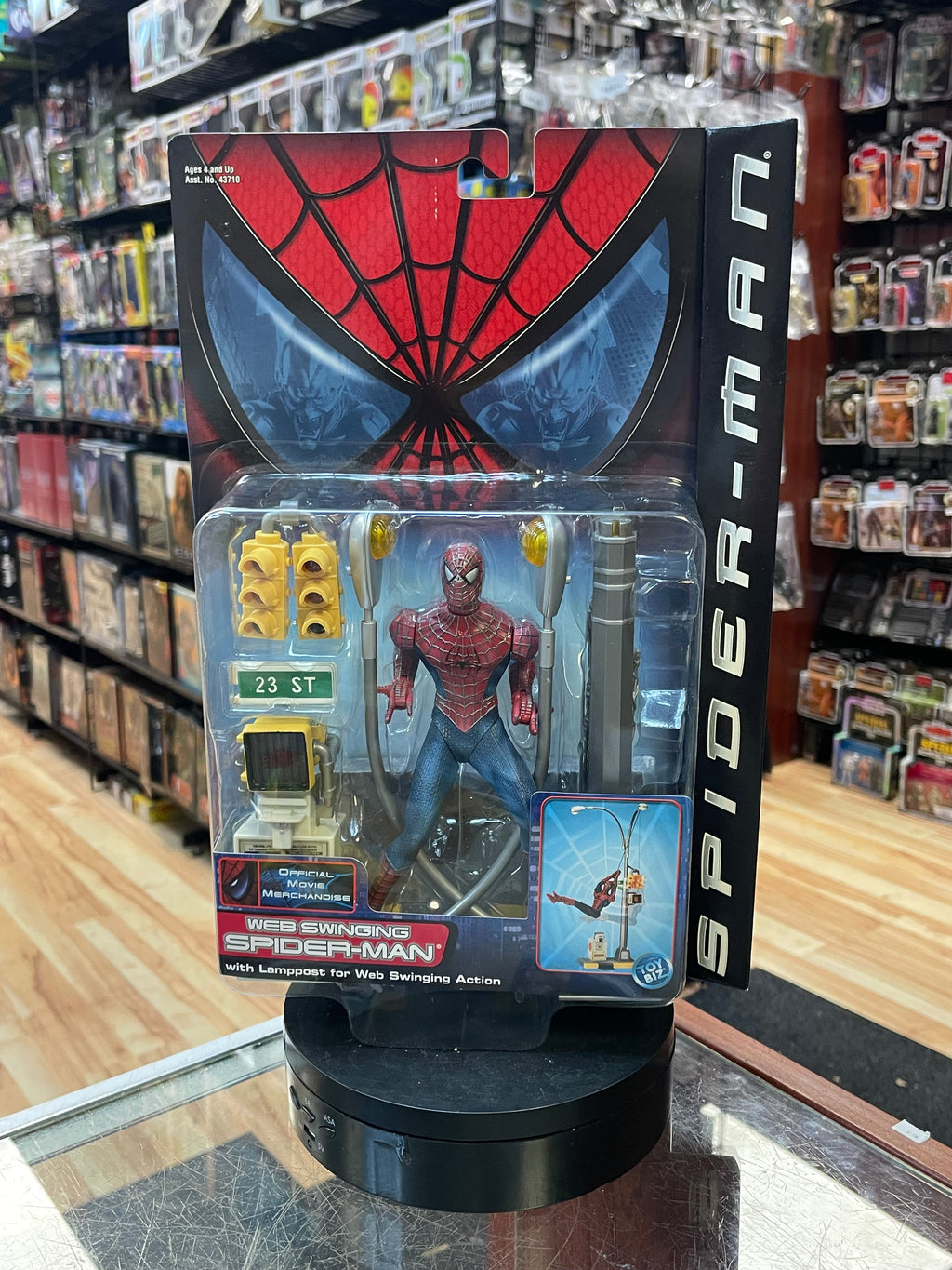 Web Swinging Spider-Man With Lamp Post Series 2 (Vintage Spider-Man, Toy Biz) SEALED product image 1, provided for visual